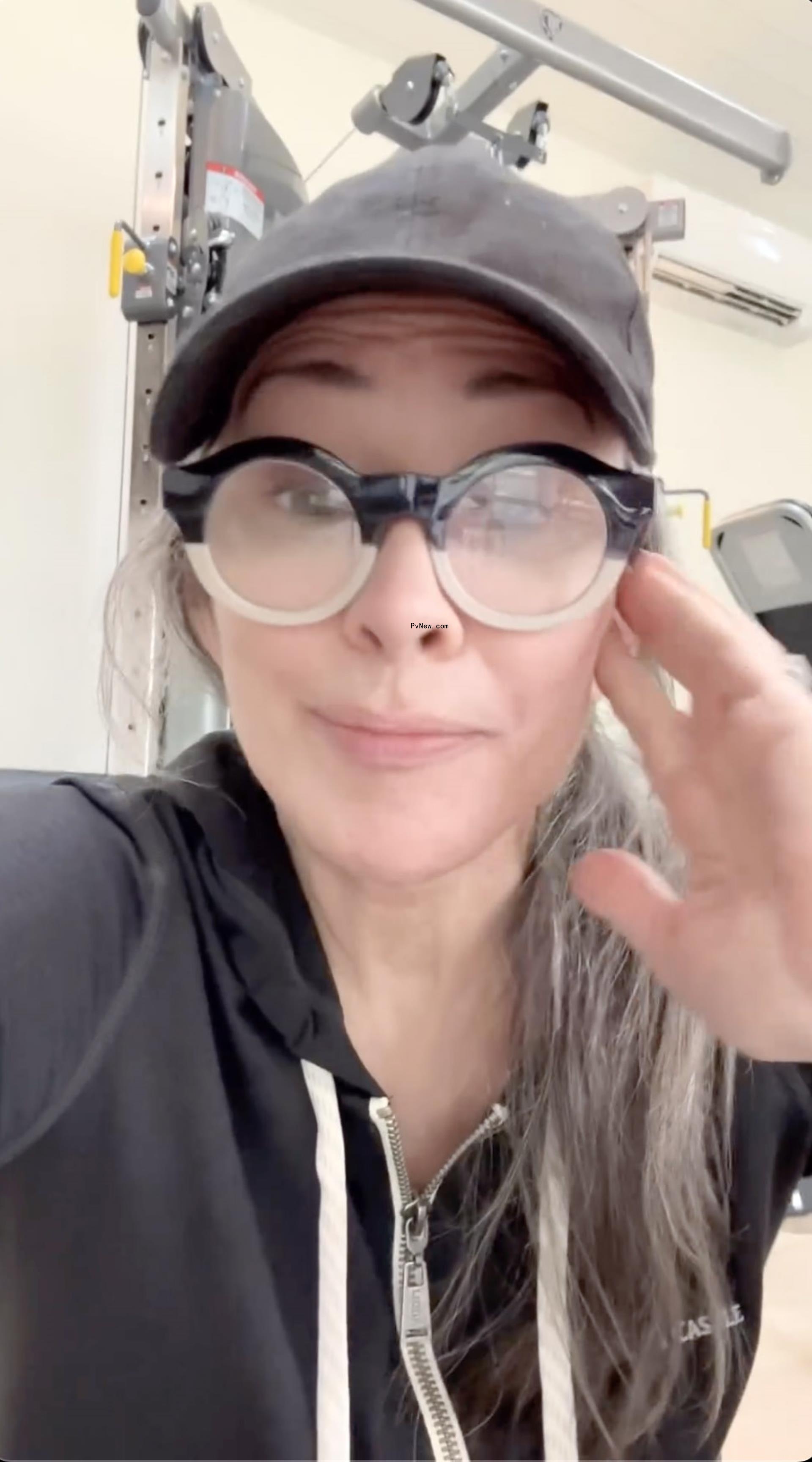 patricia heaton selfie