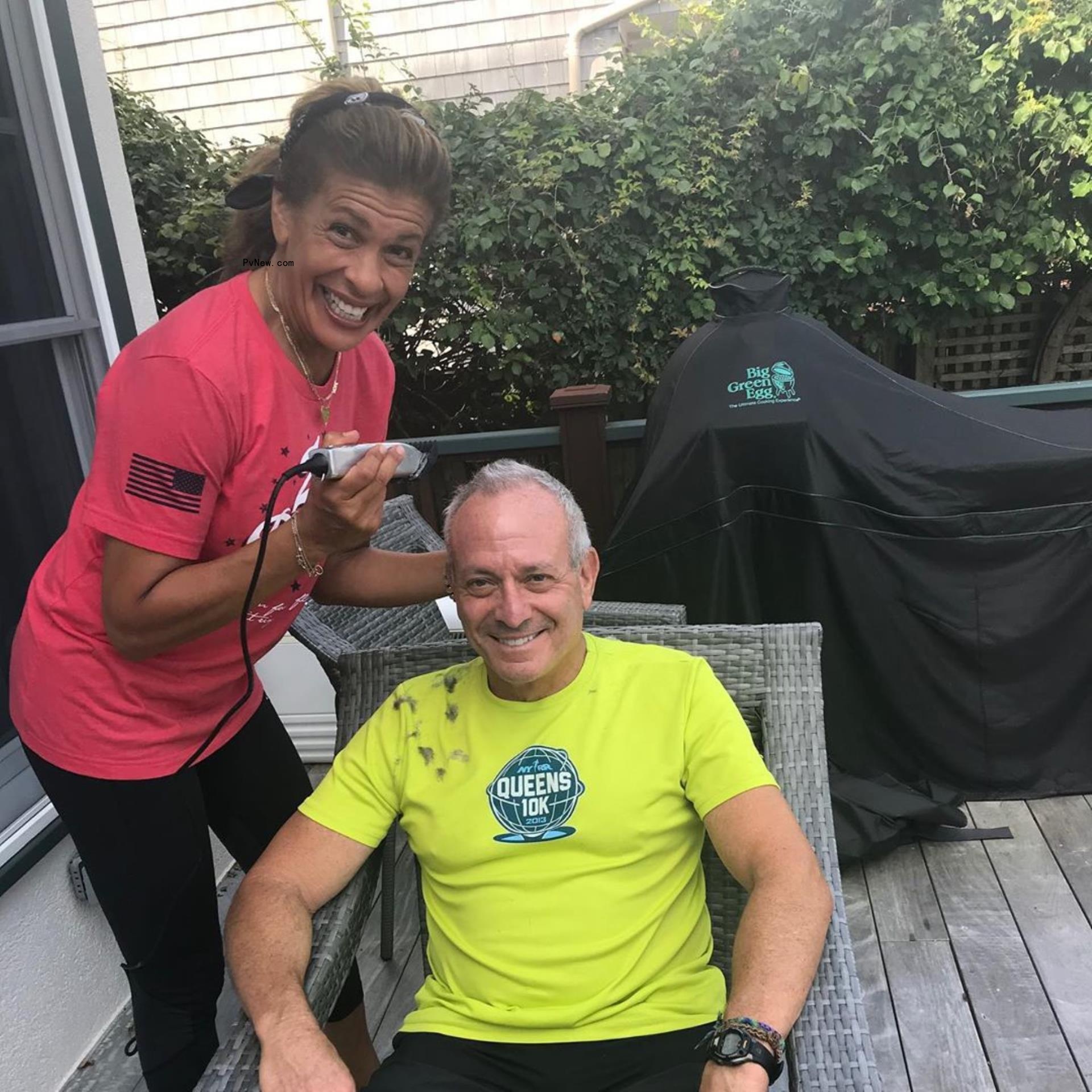 Hoda Kotb giving Joel Schiffman a haircut.