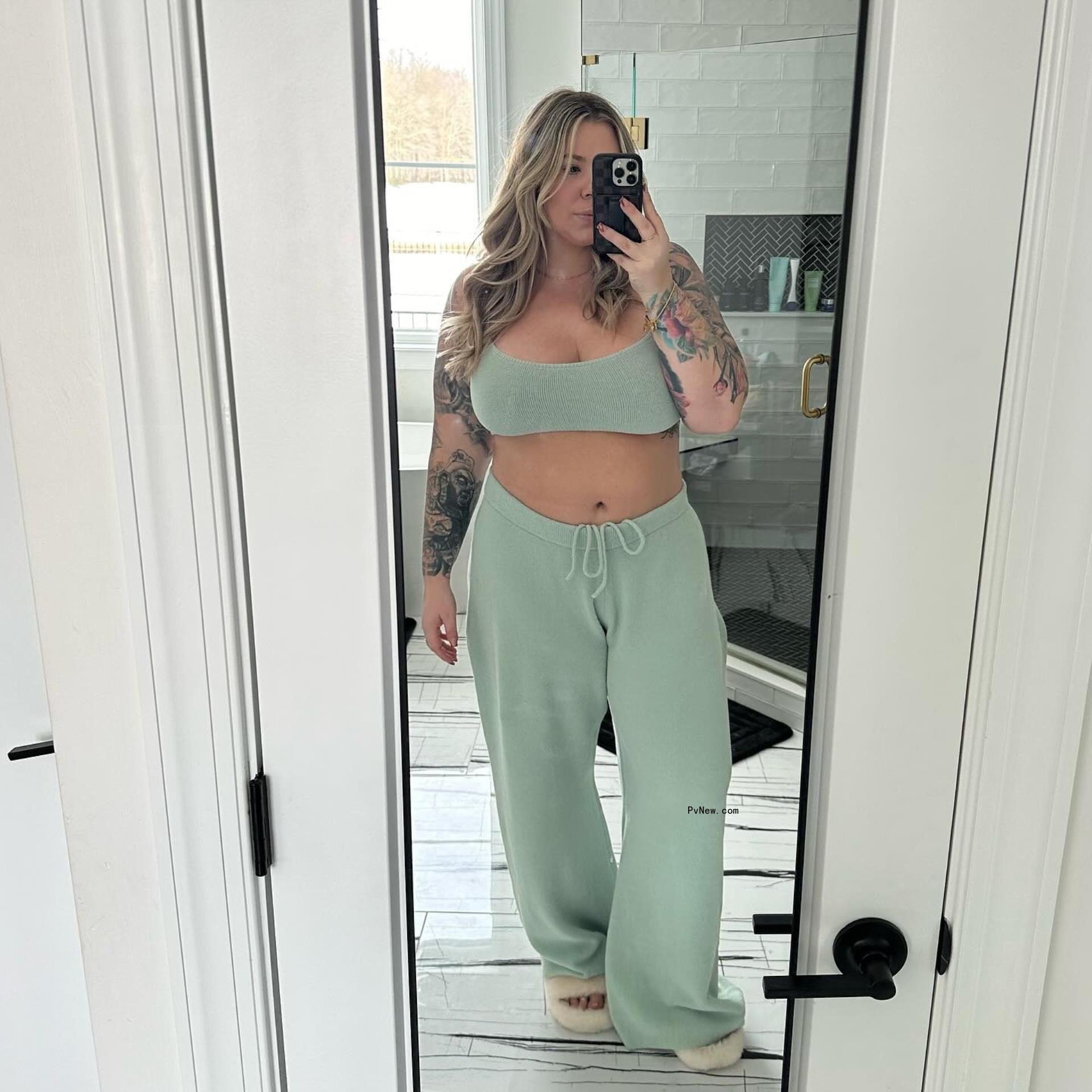 kailyn lowry mirror selfie