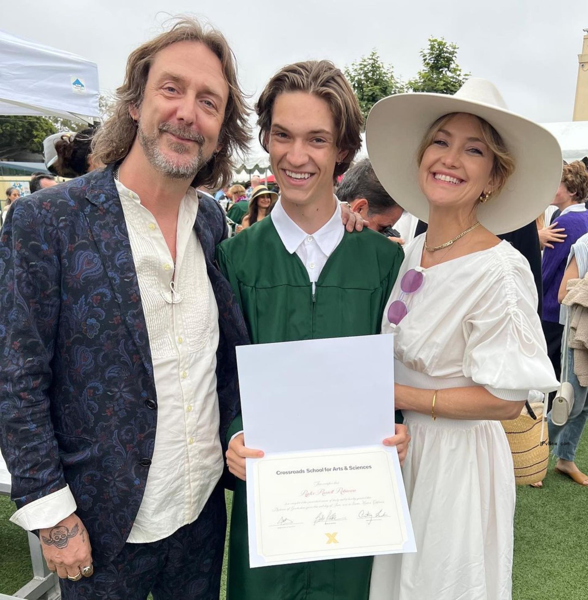 Kate Hudson, Chris Robinson and son