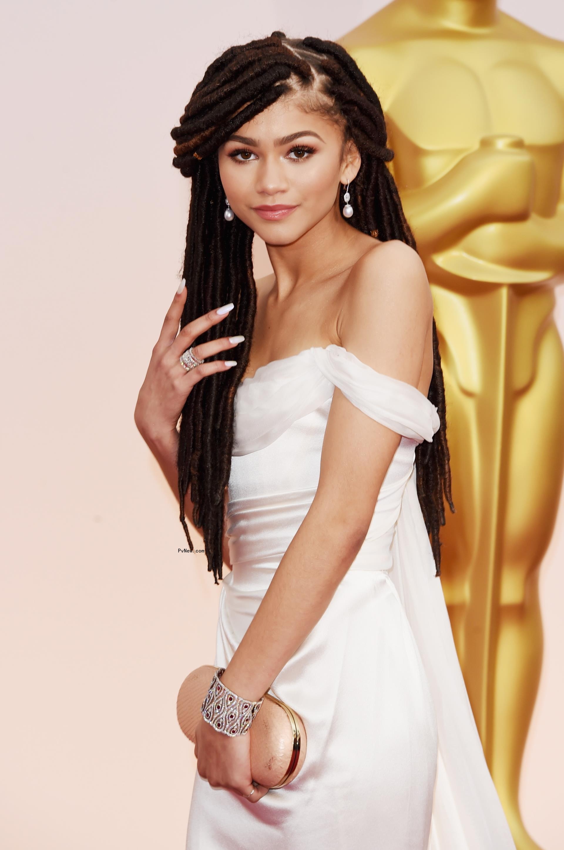 Zendaya at the 2015 Oscars. 