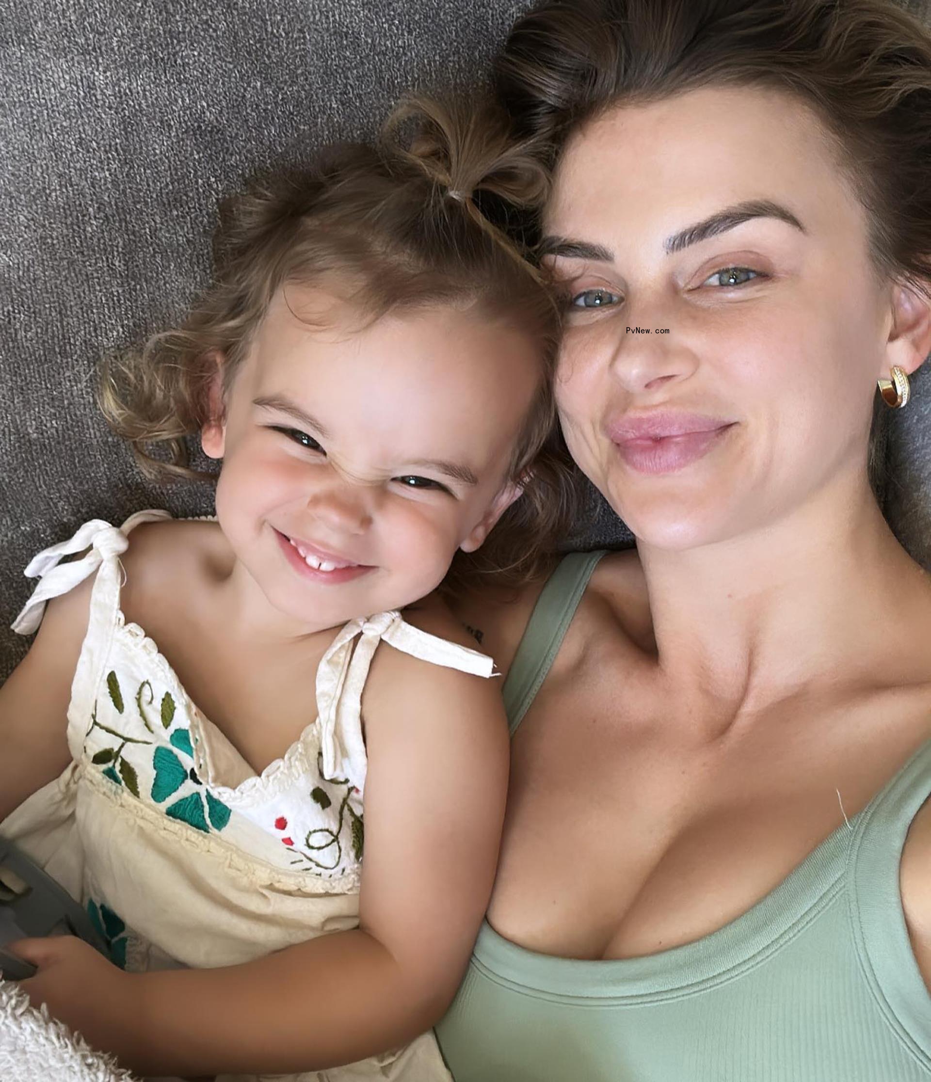 Lala Kent and daughter