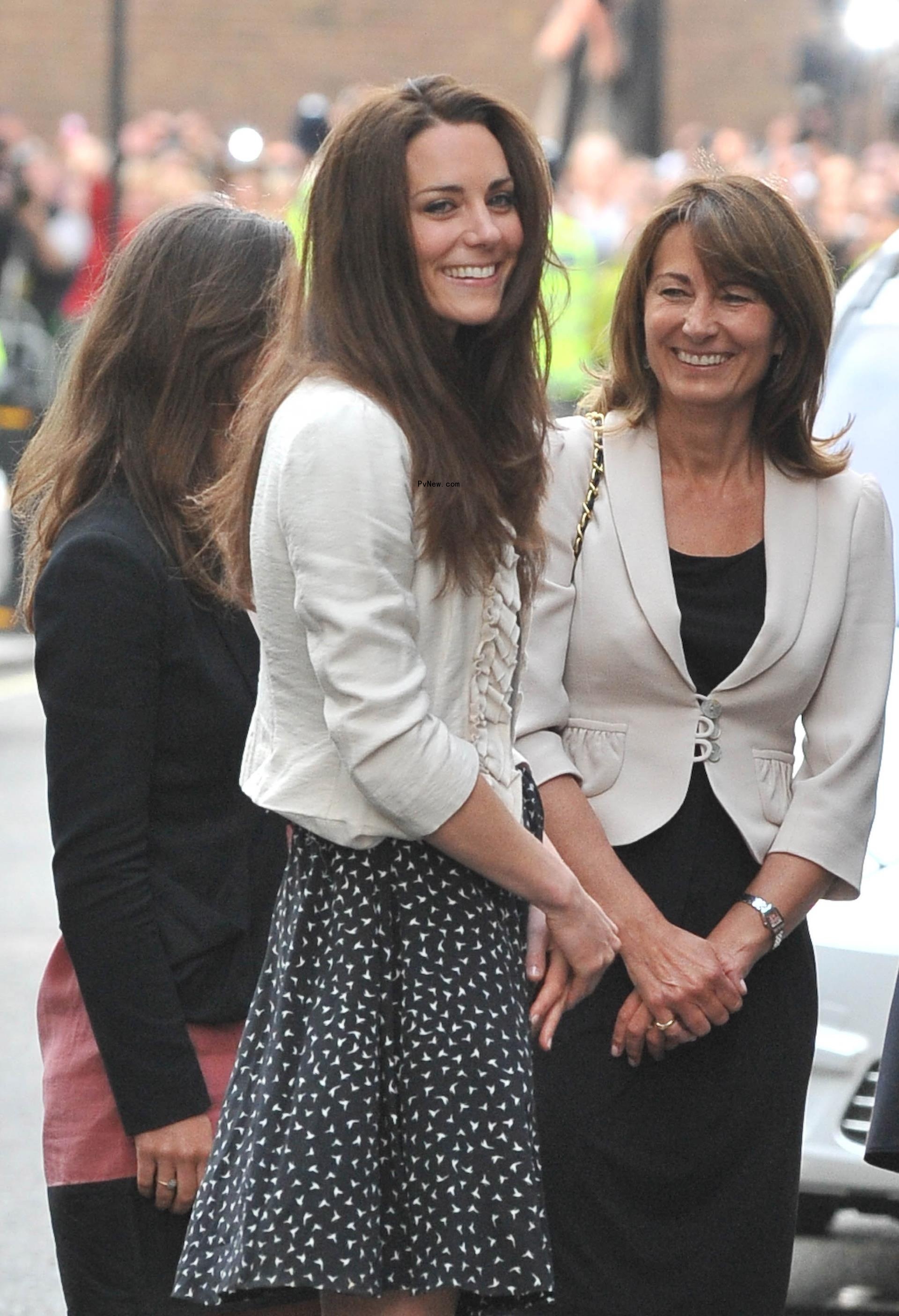 Kate Middleton with her mom