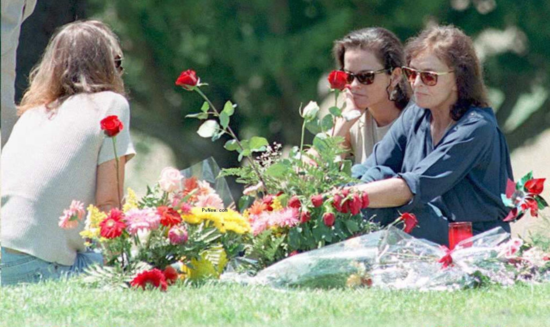 Juditha, Denise and Tanya Brown