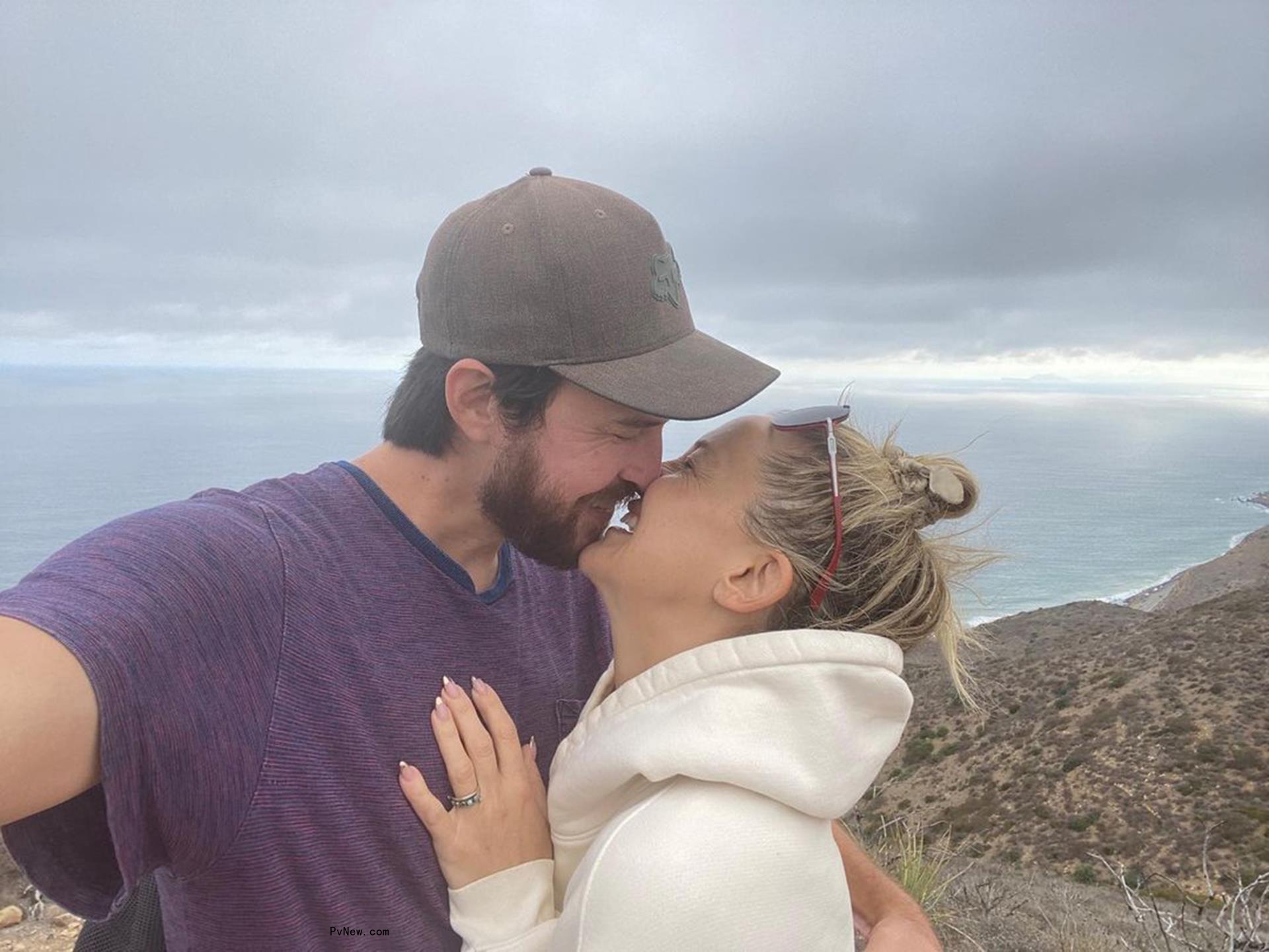 A selfie of Kate Hudson and Danny Fujikawa kissing