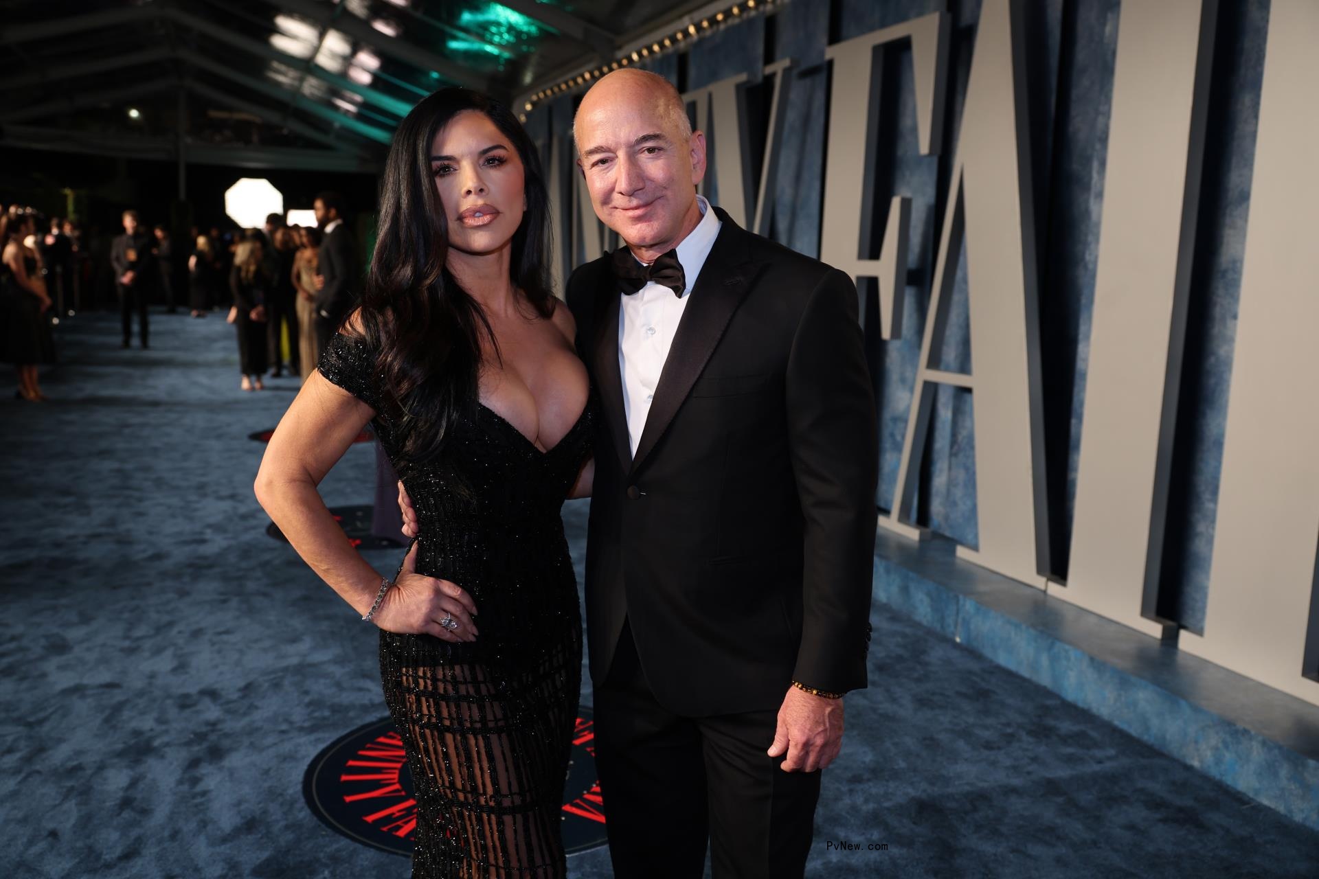 Lauren Sánchez and Jeff Bezos.
