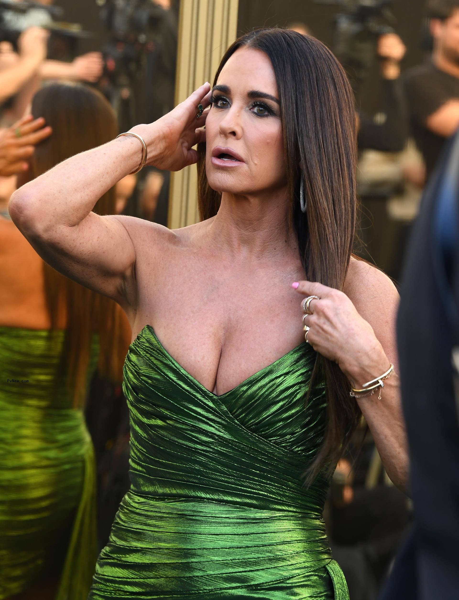 Kyle Richards posing