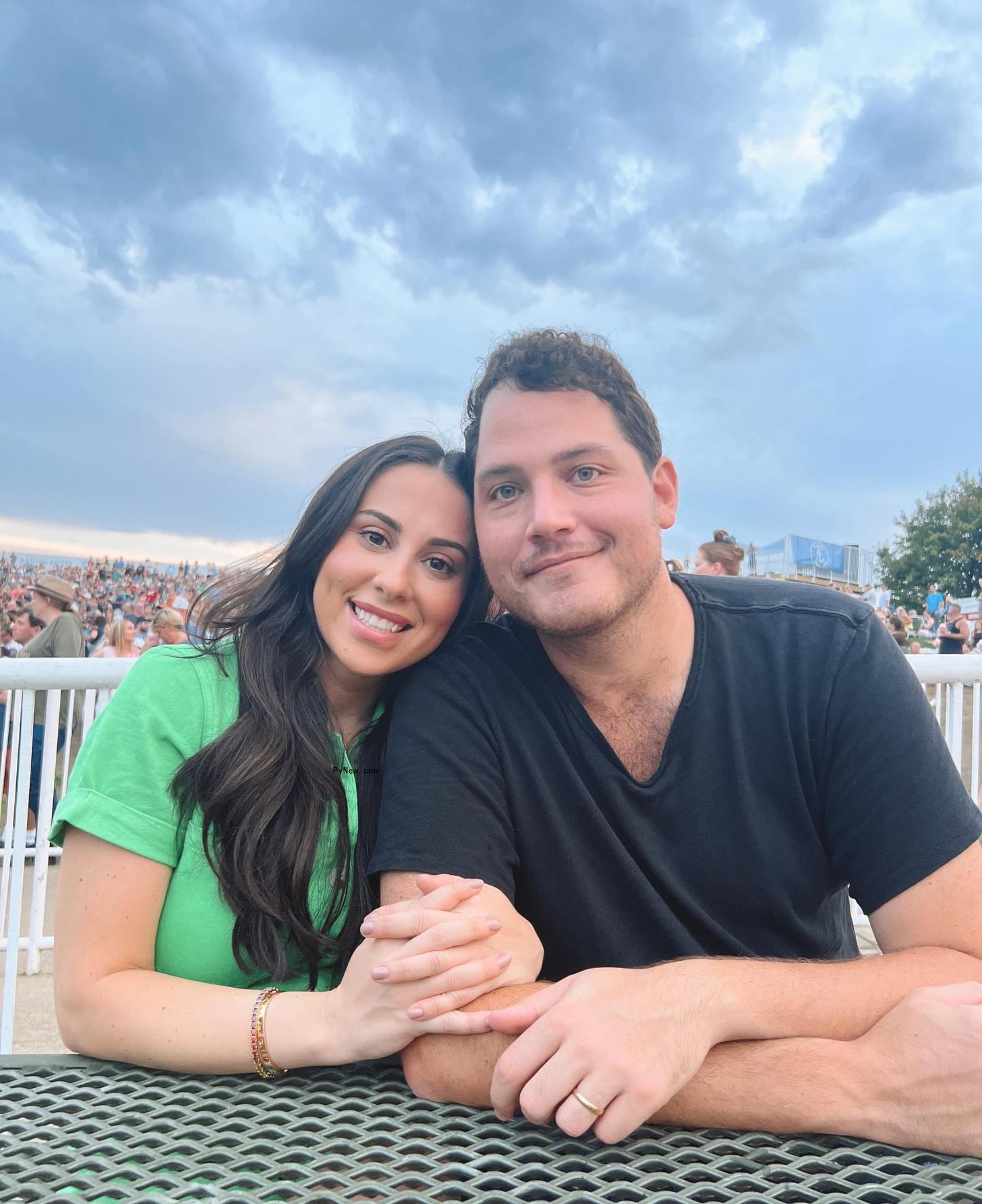 Claudia Oshry and Ben Soffer posing together