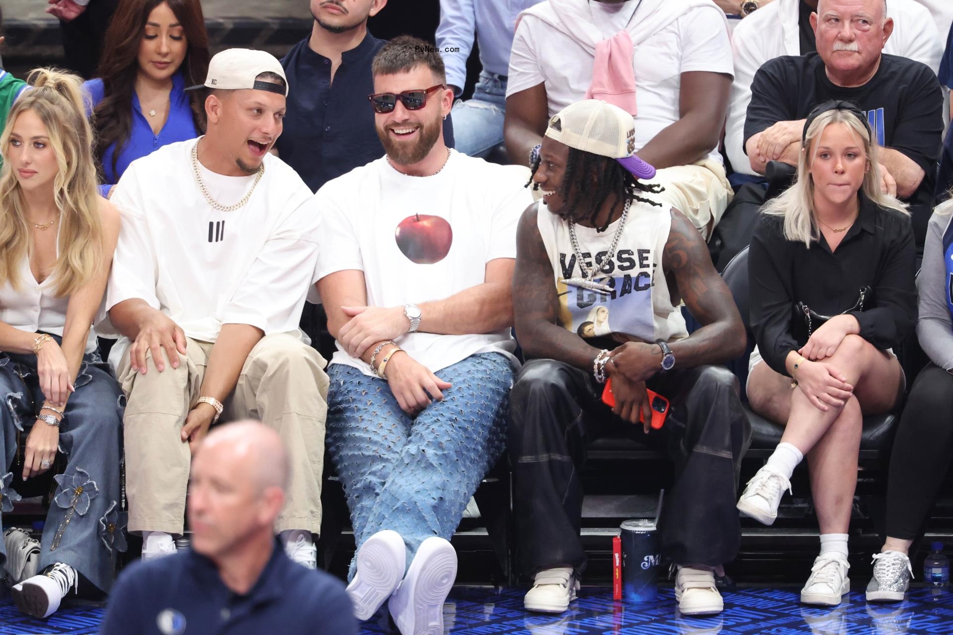 Brittany Mahomes, Patrick Mahomes, Travis Kelce, Marquise Brown