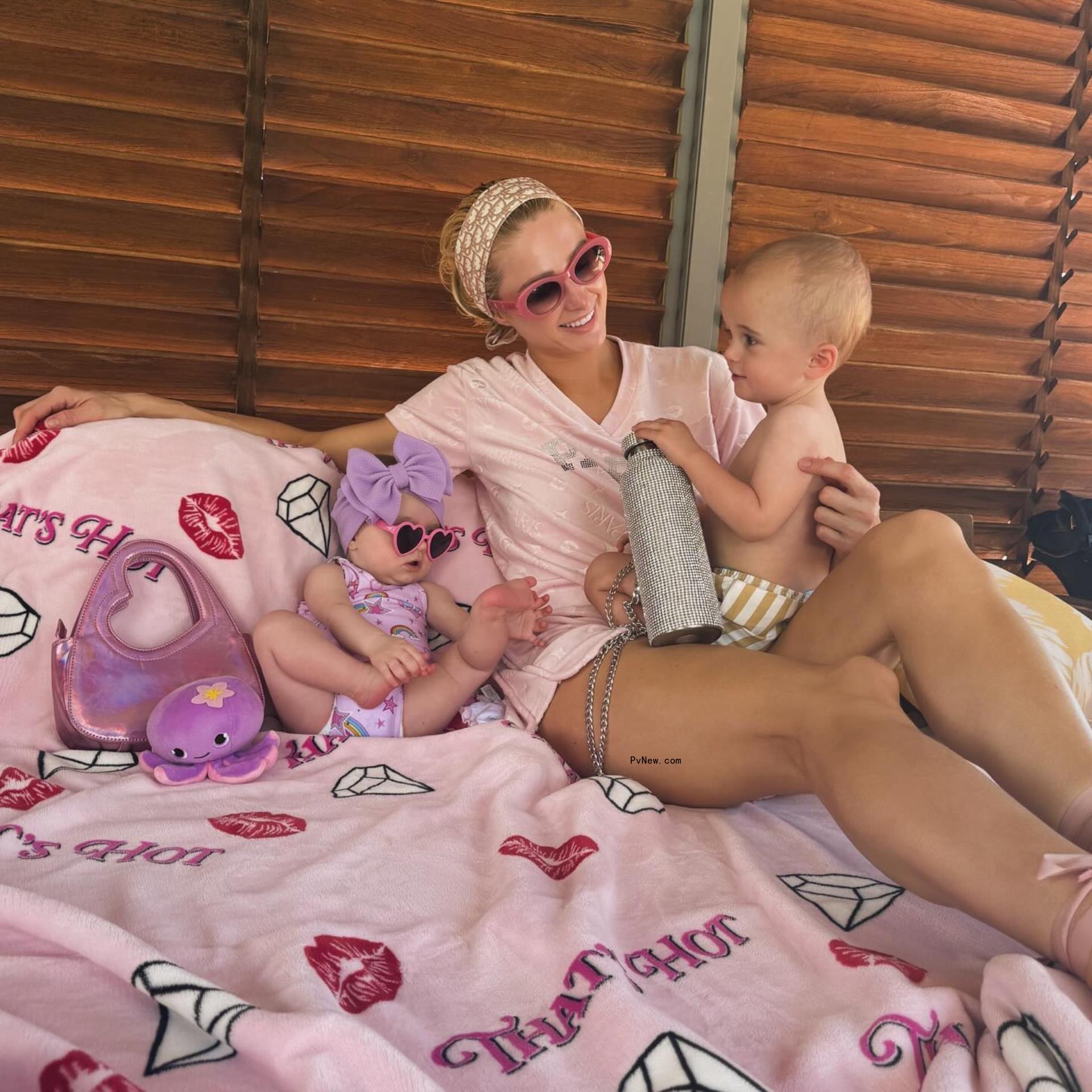 Paris Hilton with daughter Lo<i></i>ndon and son Pheonix