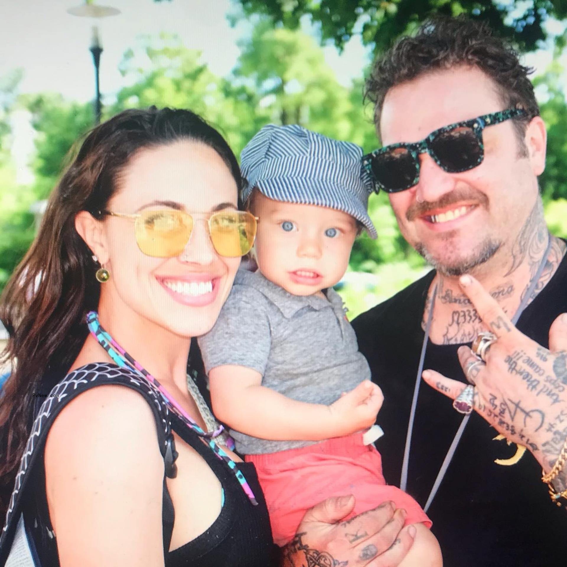 Bam Margera and Nicole Boyd with their son