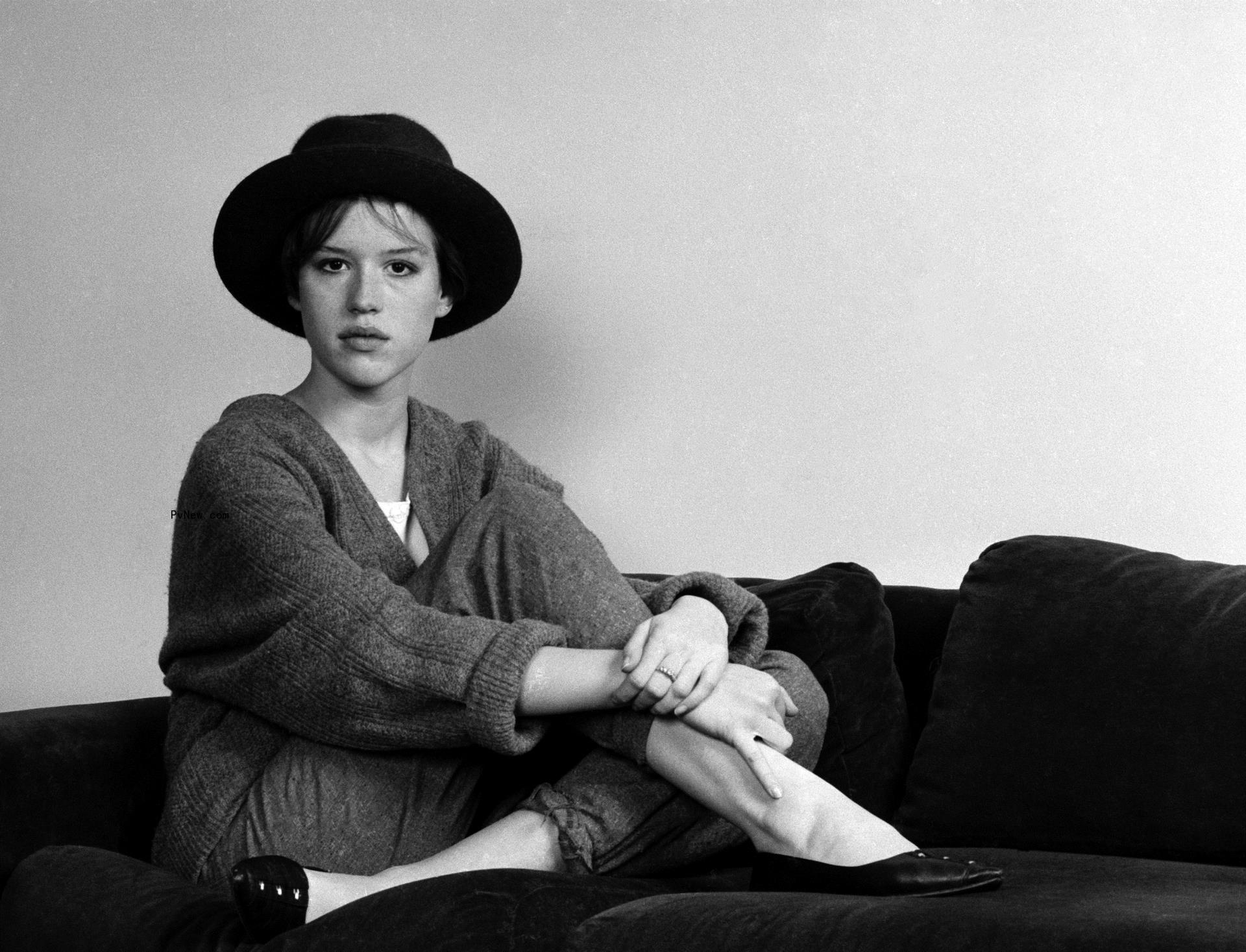 Molly Ringwald.