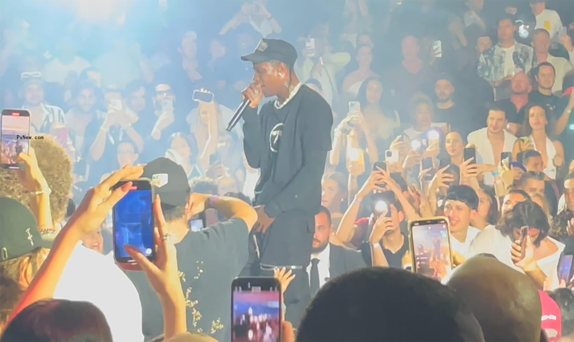 Travis Scott.