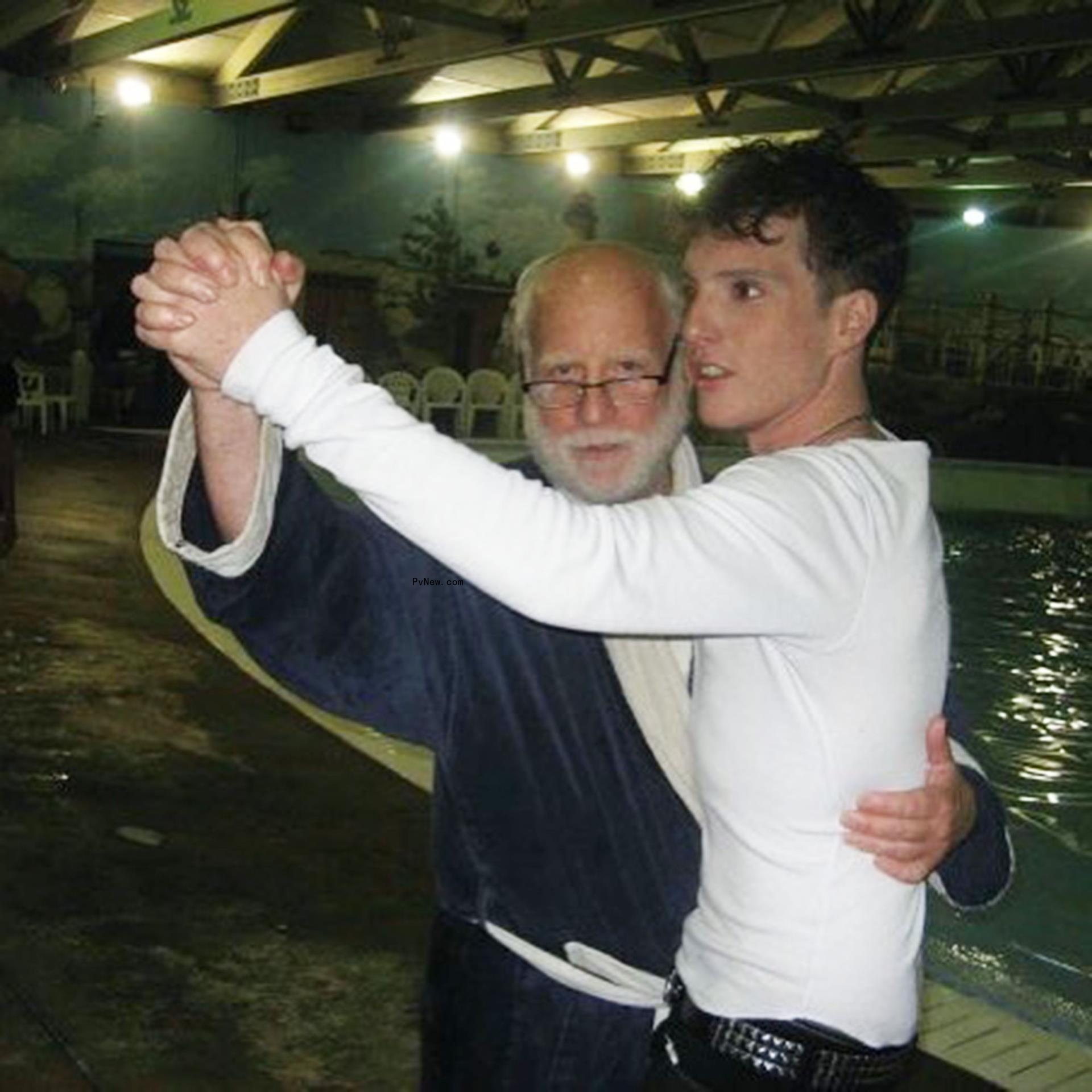 Richard Dreyfuss dancing with Ben Dreyfuss
