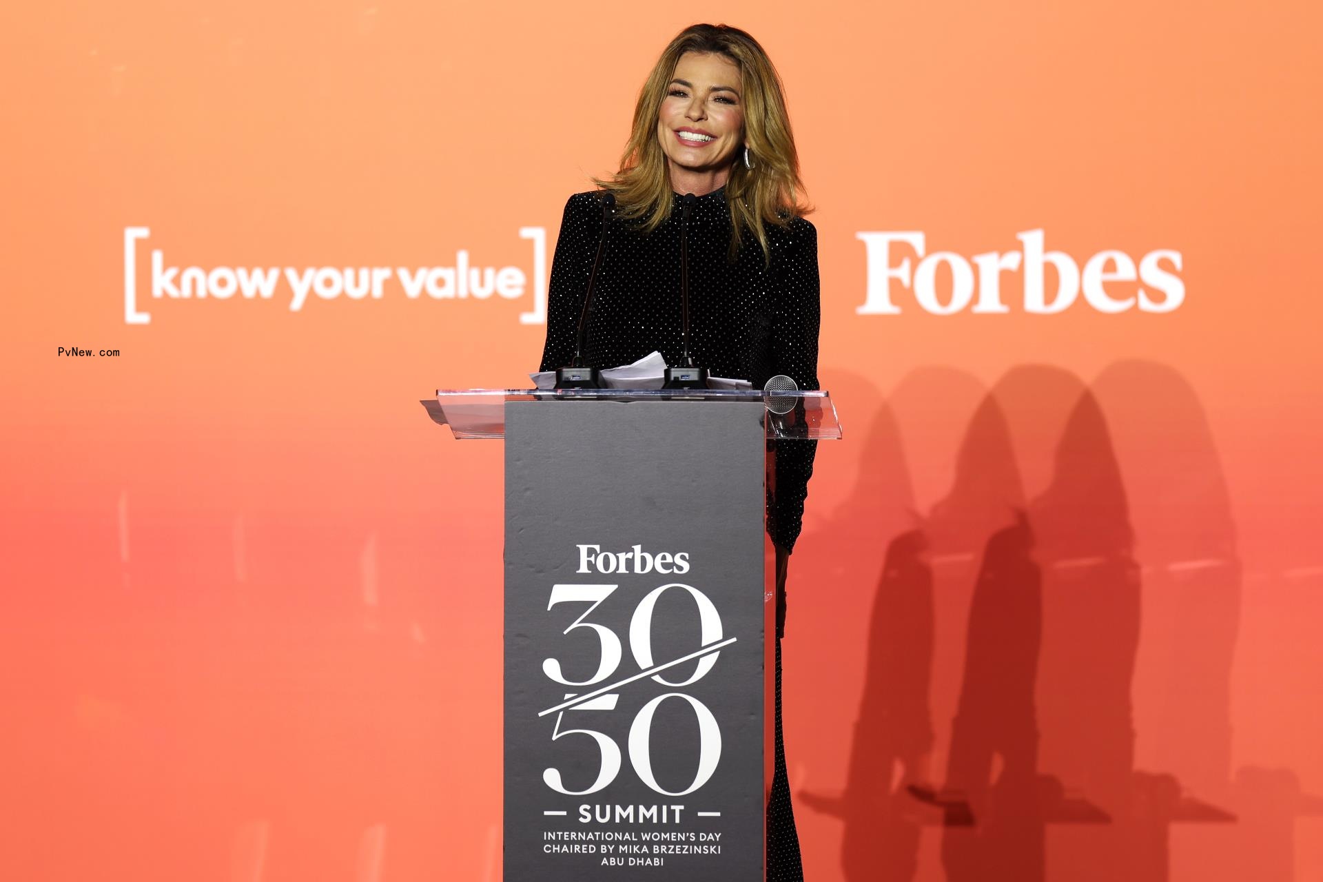 Shania Twain speaking in Abu Dhabi. 