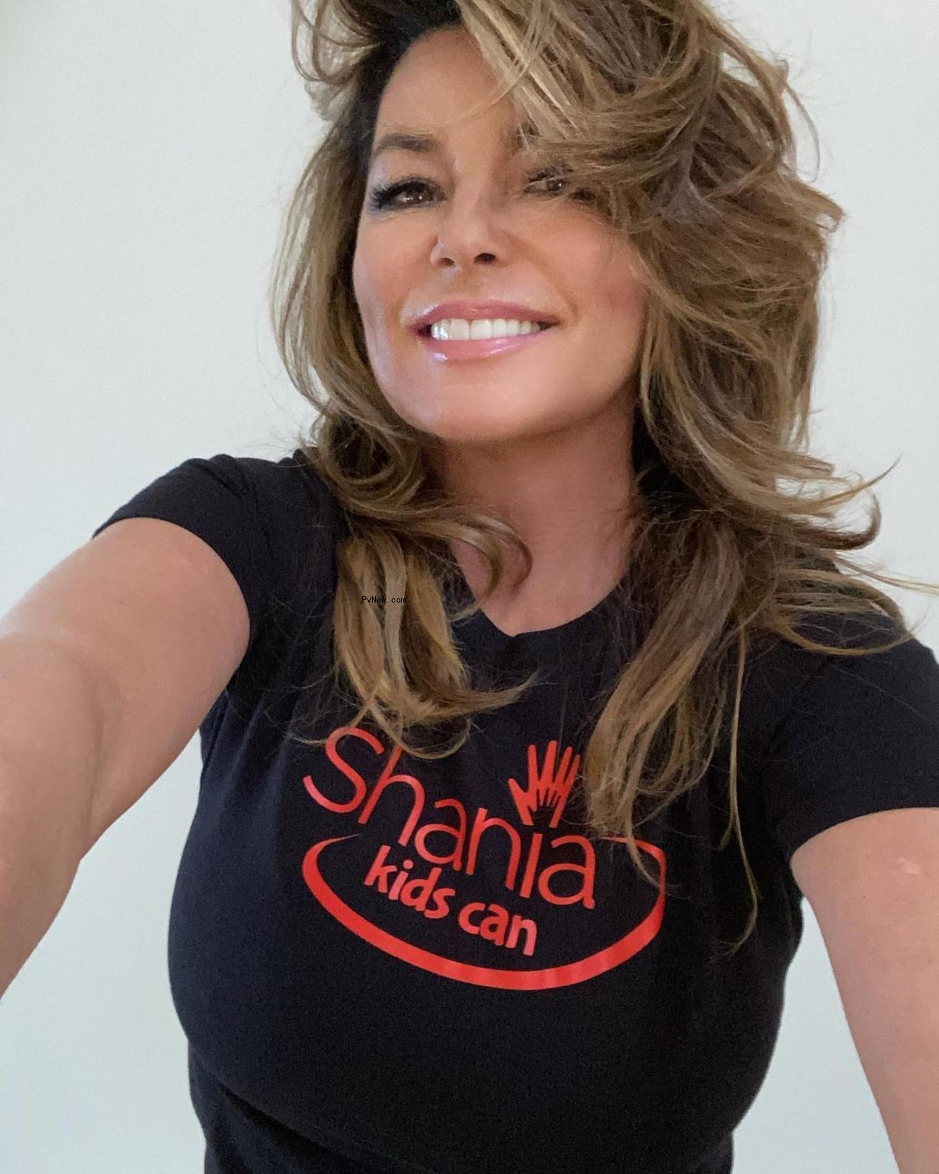 Shania Twain in a selfie. 