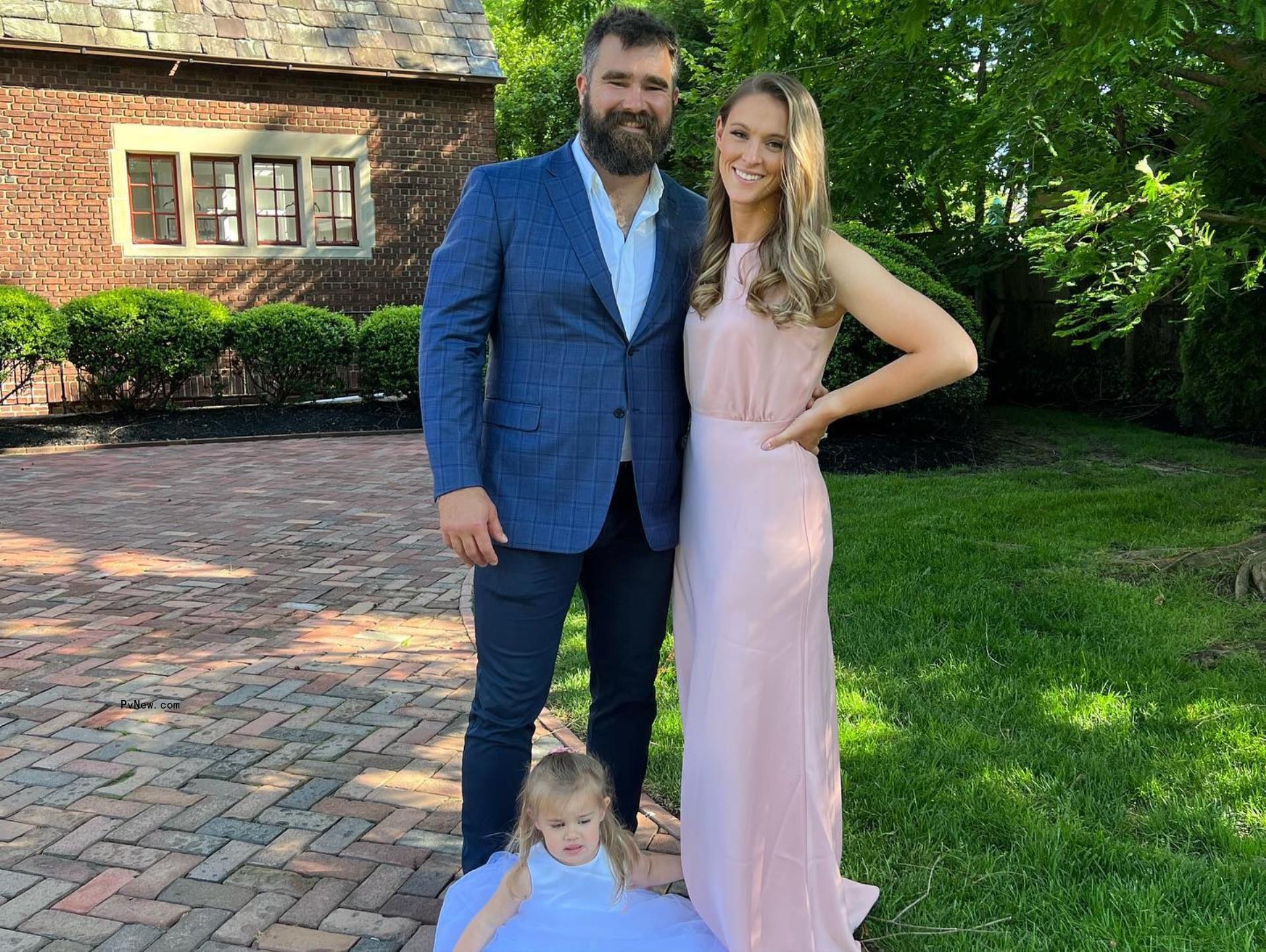 Jason Kelce and Kylie Kelce