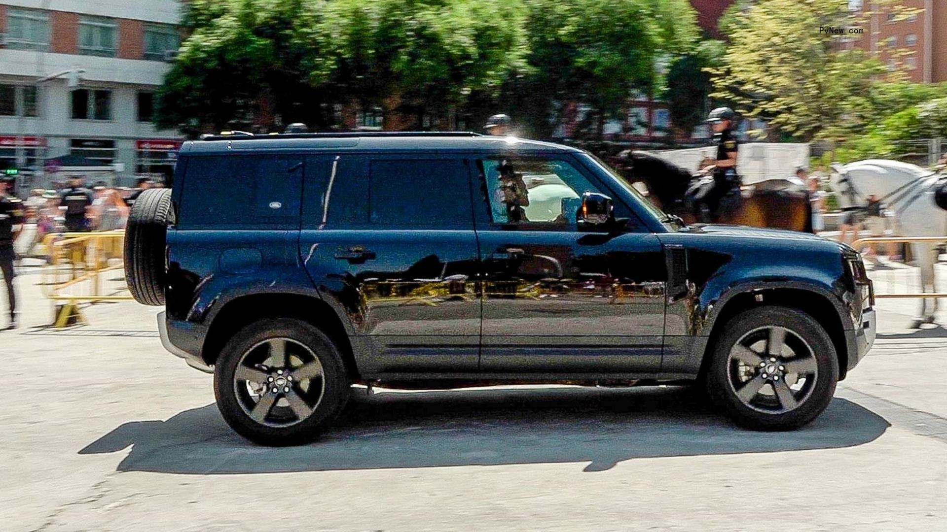 Taylor Swift Lands In Madrid With Strong Security Measures