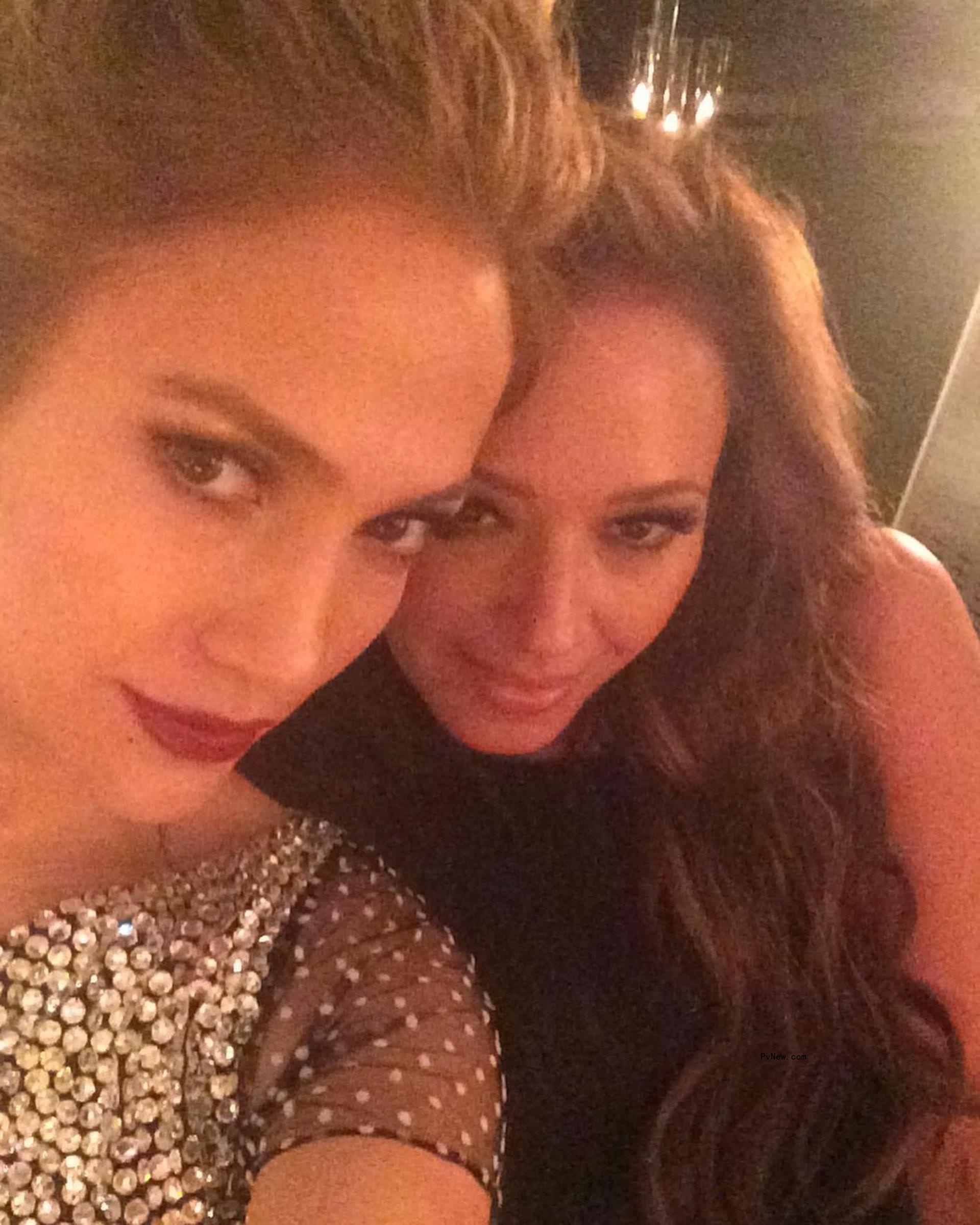 Jennifer Lopez and Leah Remini