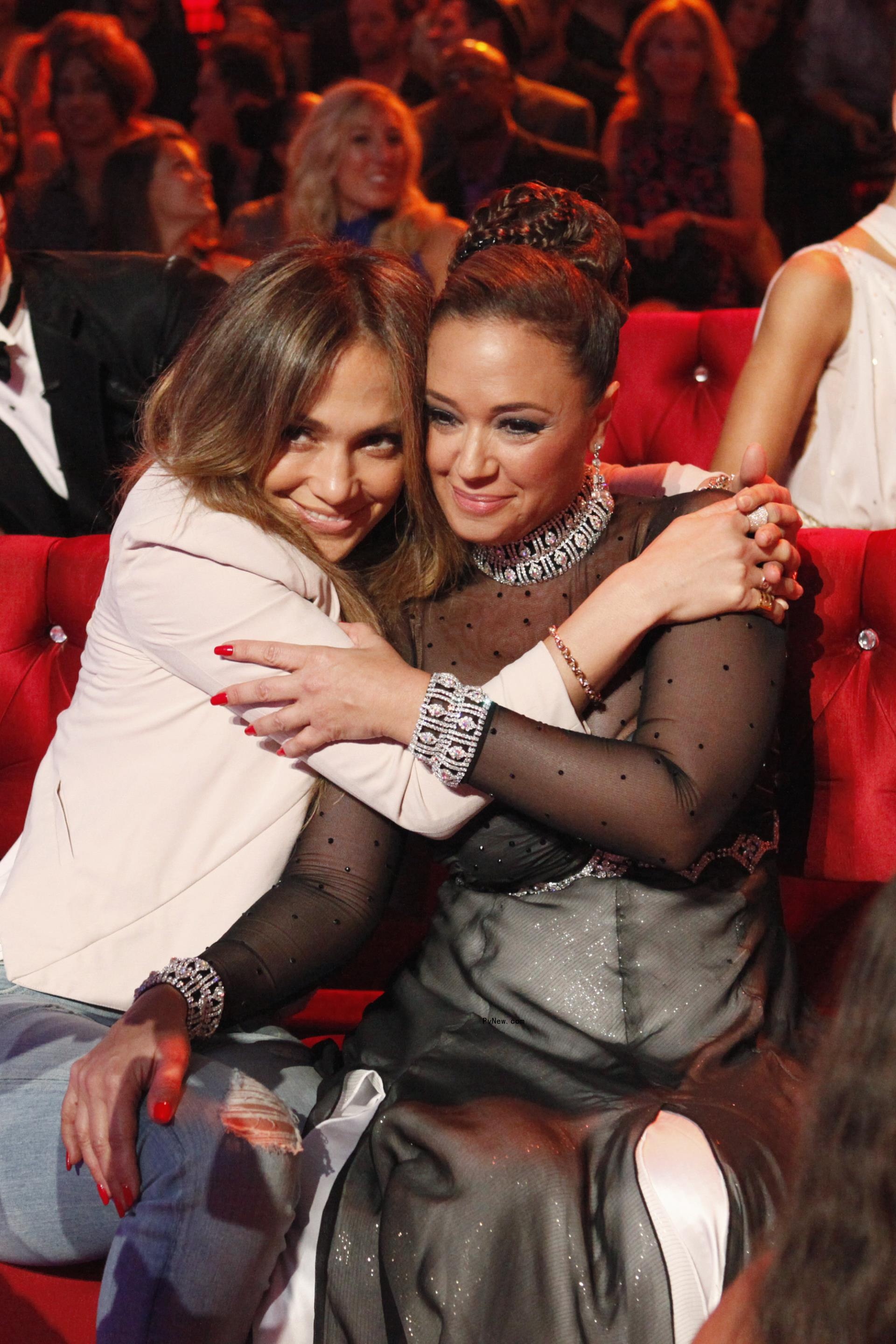 Jennifer Lopez and Leah Remini