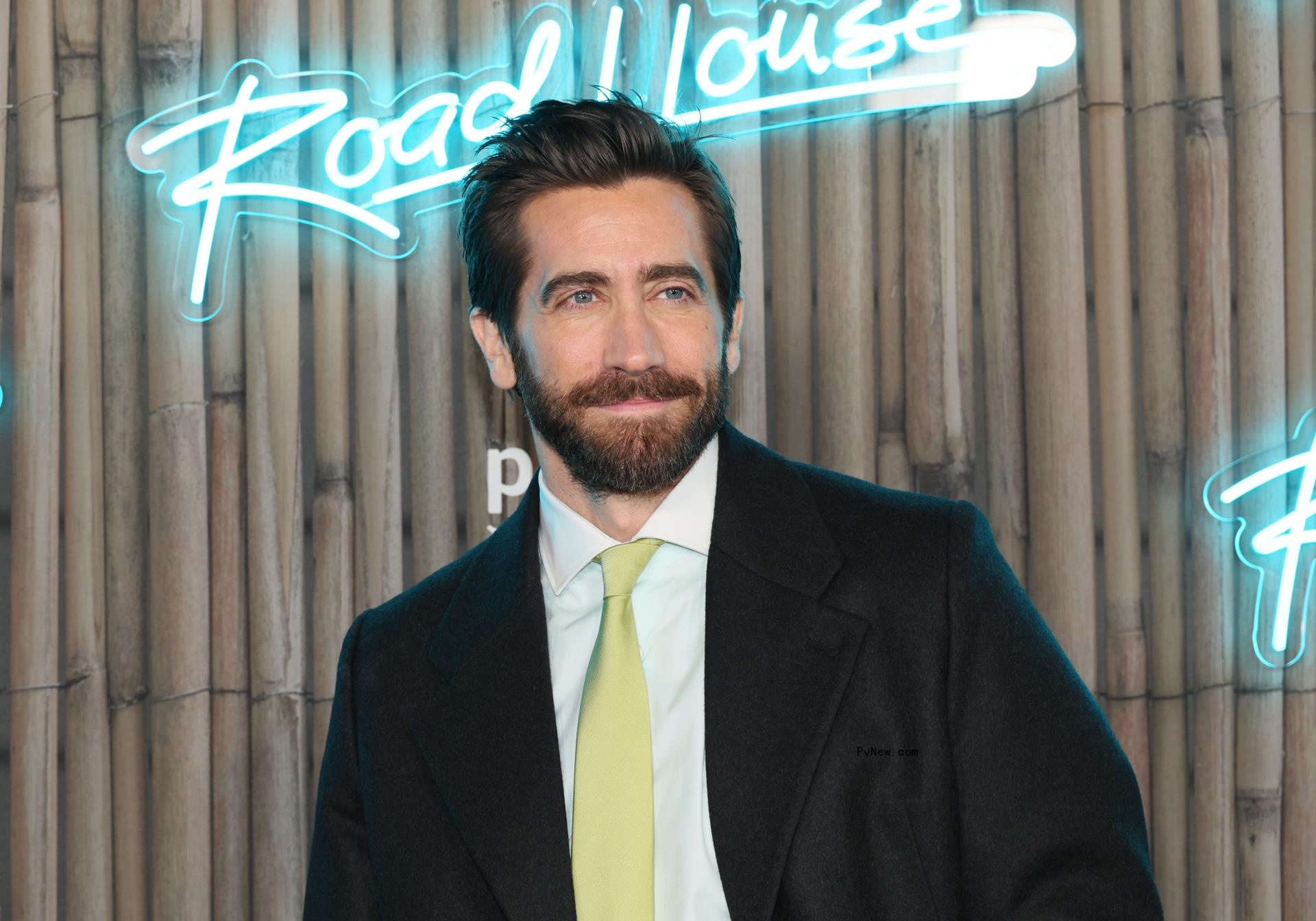 Jake Gyllenhaal roadhouse Amazon promo