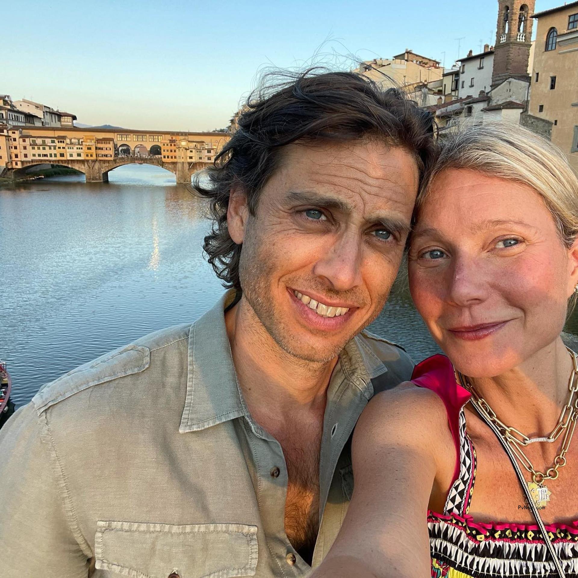 Gwyenth Paltrow and Brad Falchuk in a selfie in Florence, Italy.
