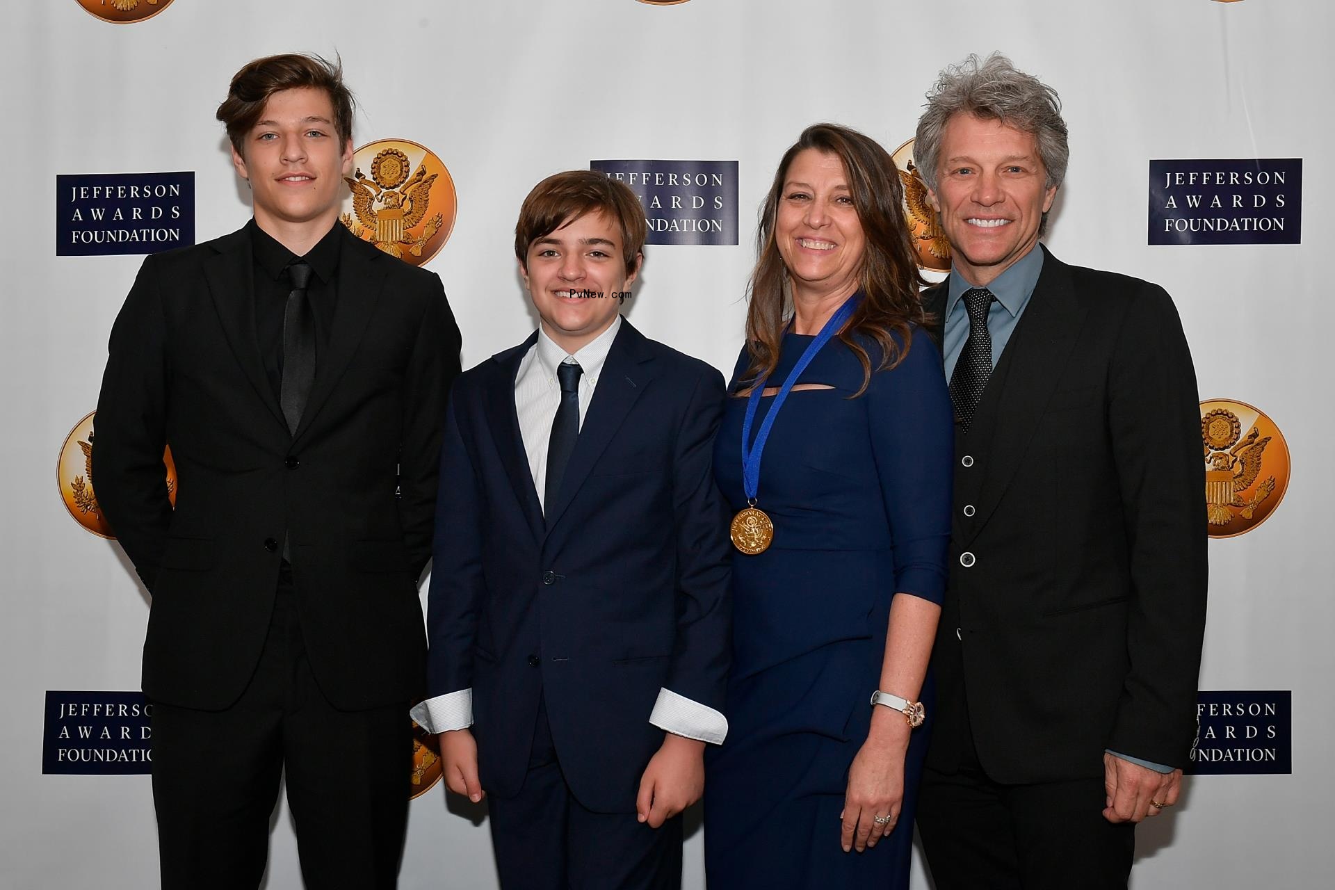 Jon Bon Jovi, Dorothea Hurley and kids