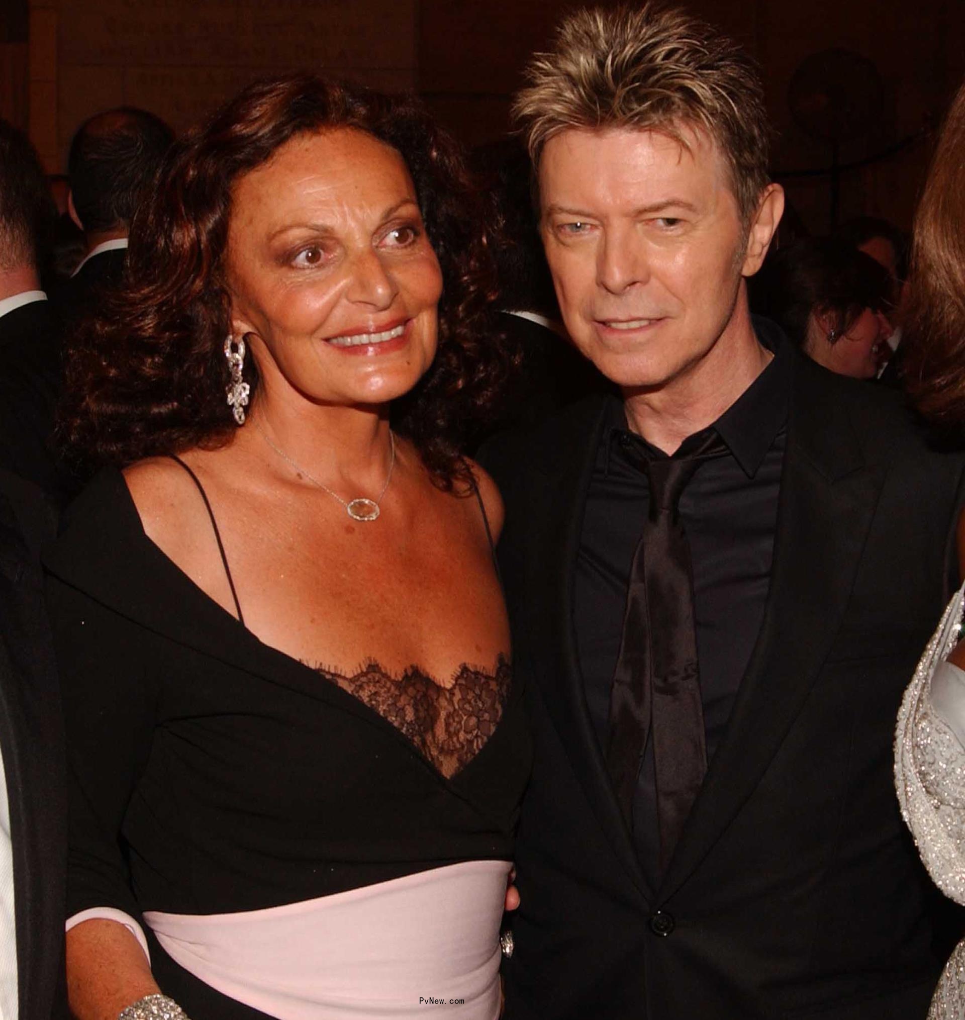 Diane von Furstenberg and David Bowie posing together
