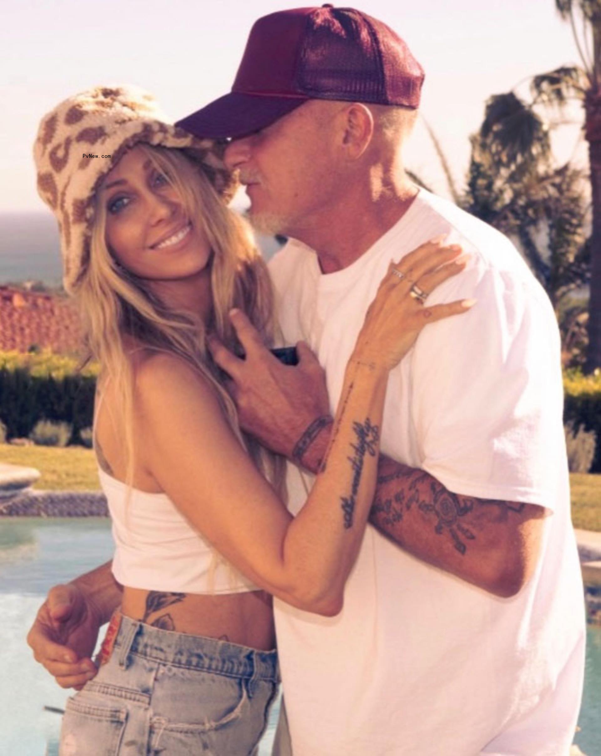 Tish Cyrus and Dominic Purcell 