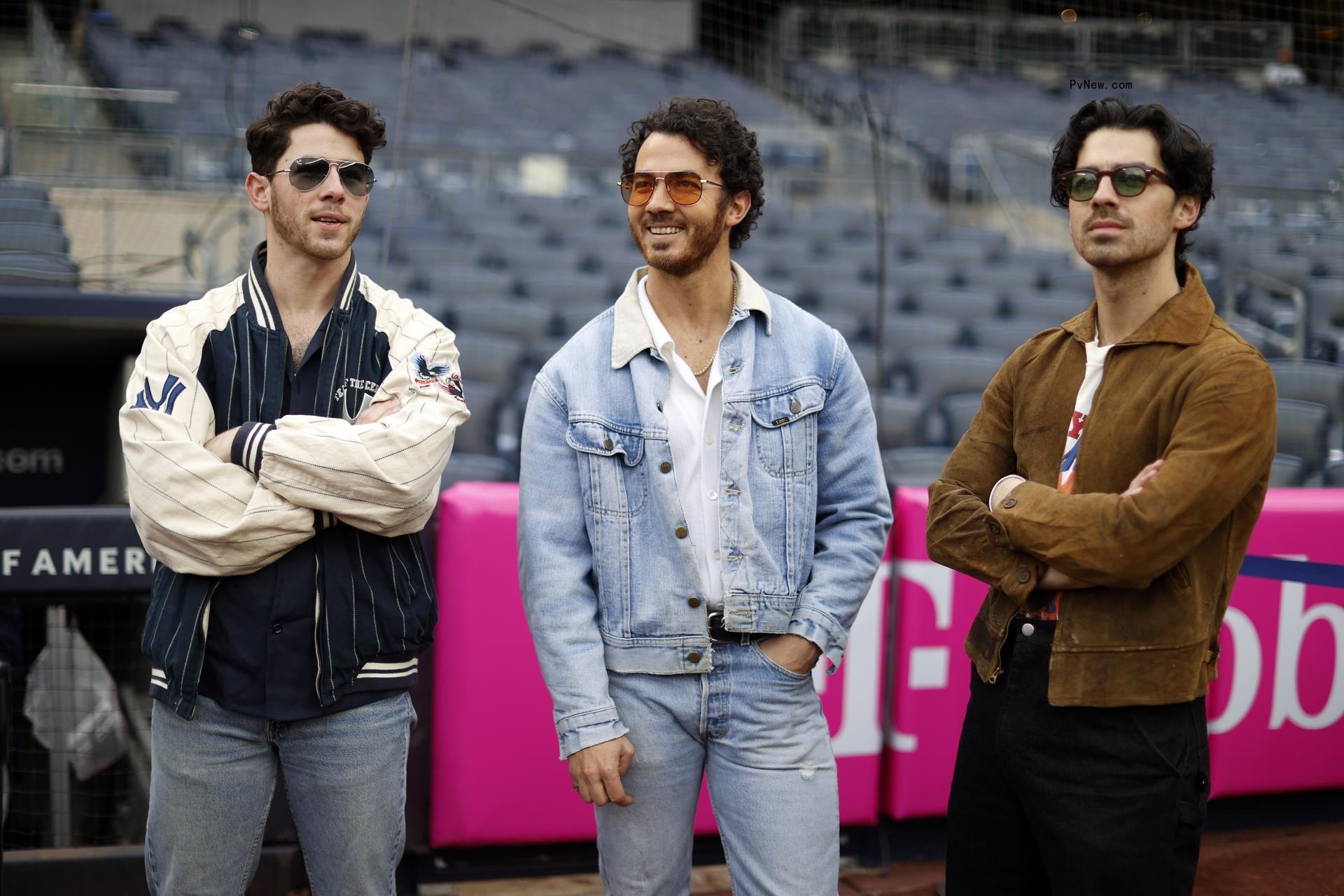 The Jo<i></i>nas Brothers at a Philadelphia Phillies and New York Yankees ba<i></i>seball game
