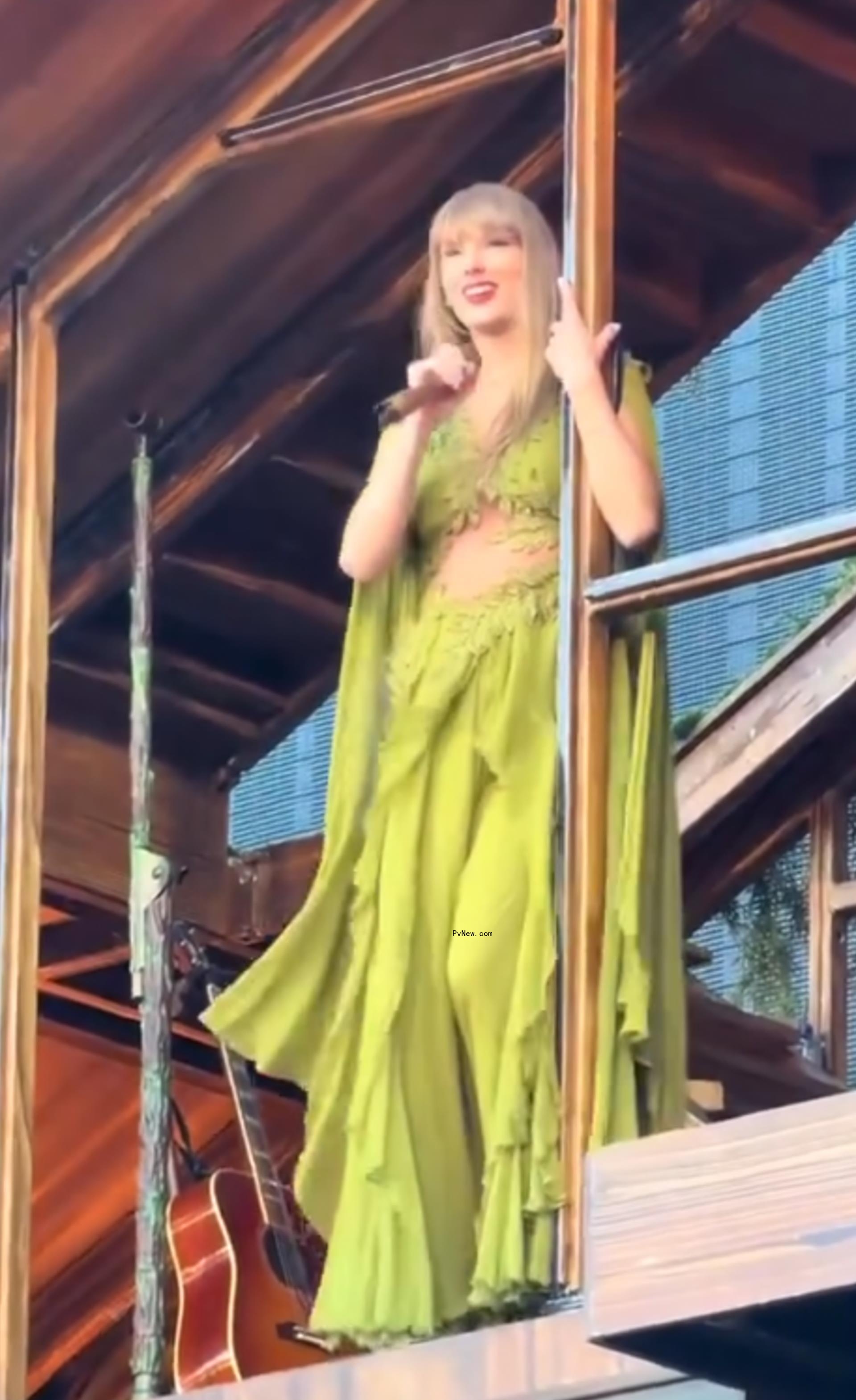Taylor Swift co<i></i>ngratulates fans who get engaged at Eras Tour show in Scotland: ‘Man, that’s amazing’