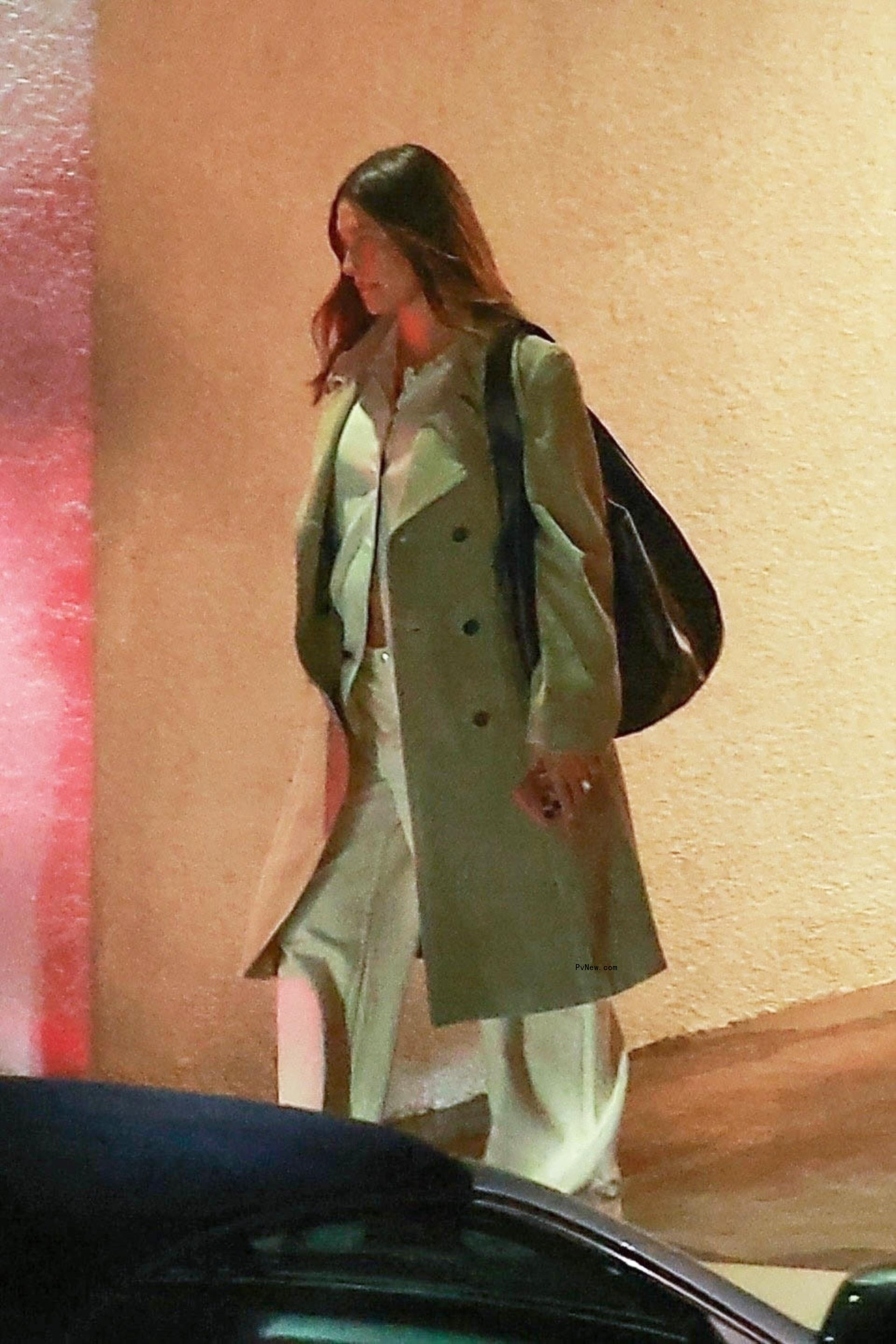 pregnant Hailey Bieber walking