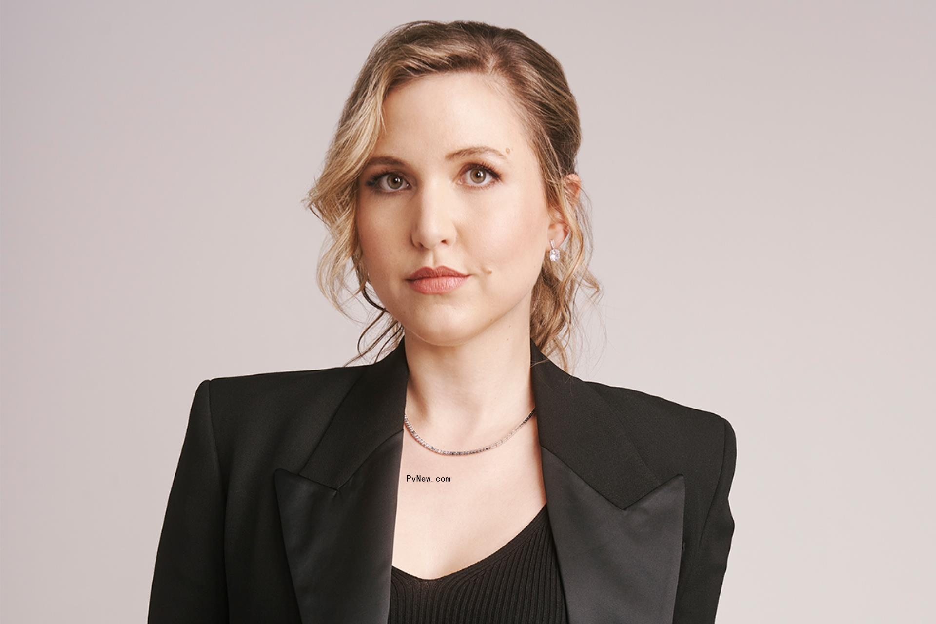 Taylor Tomlinson on Being the Lone Woman in Late-Night: ‘It Feels Like Pressure When People Ask Me a<i></i>bout It’