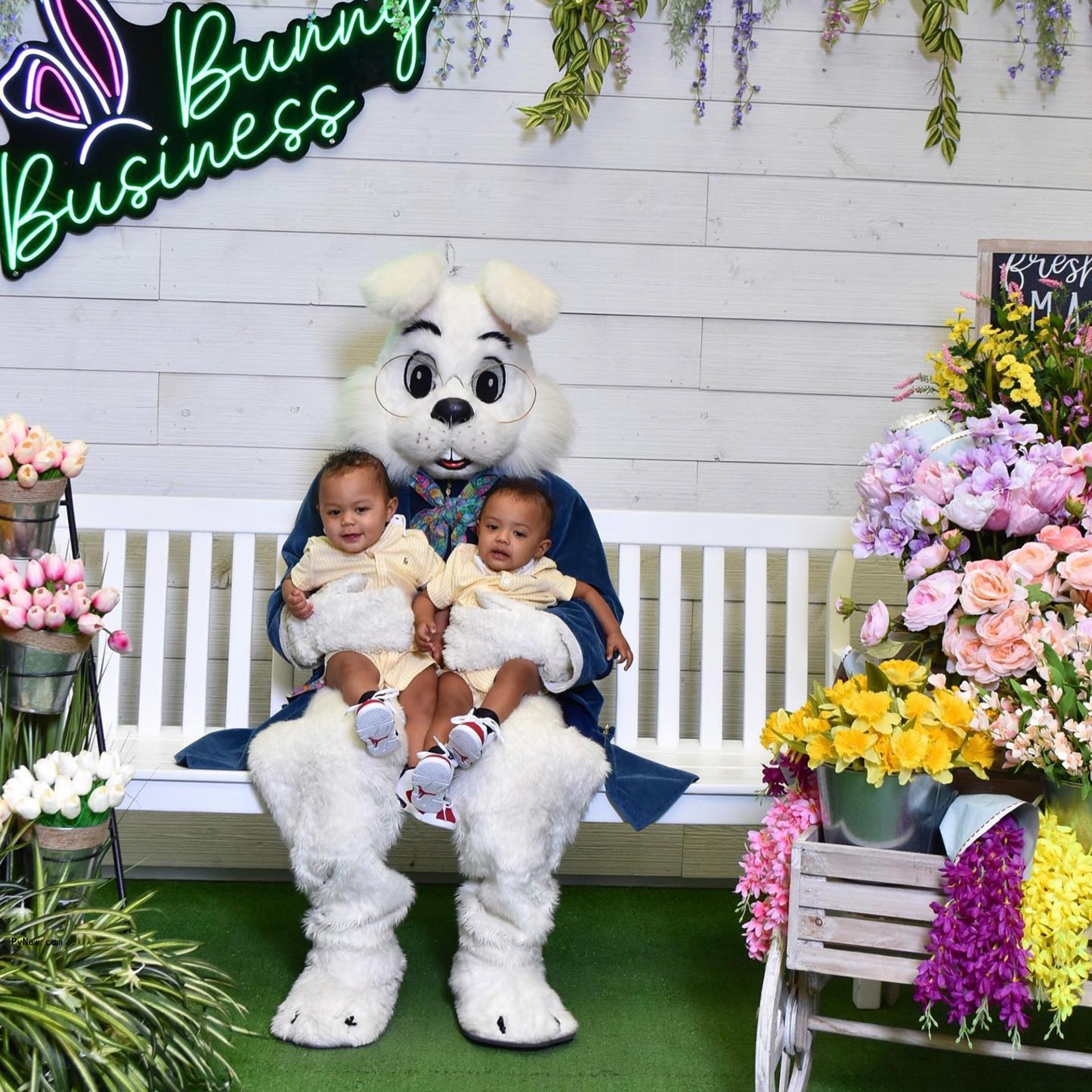 Nick Cannon's twins