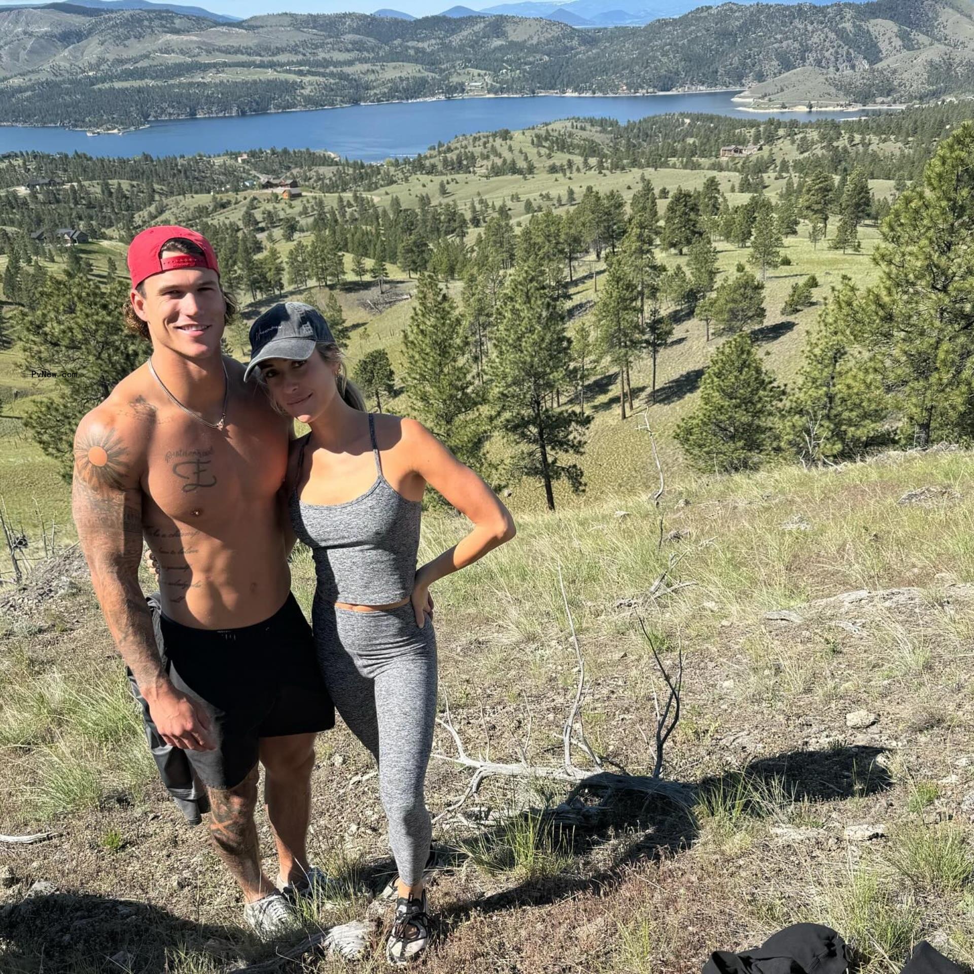Kristin Cavallari and Mark Estes on a hike.