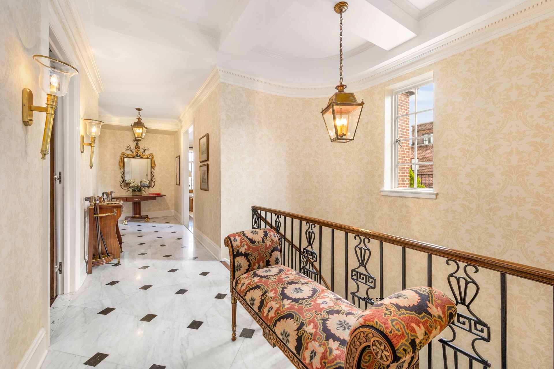 14 Sutton Place South