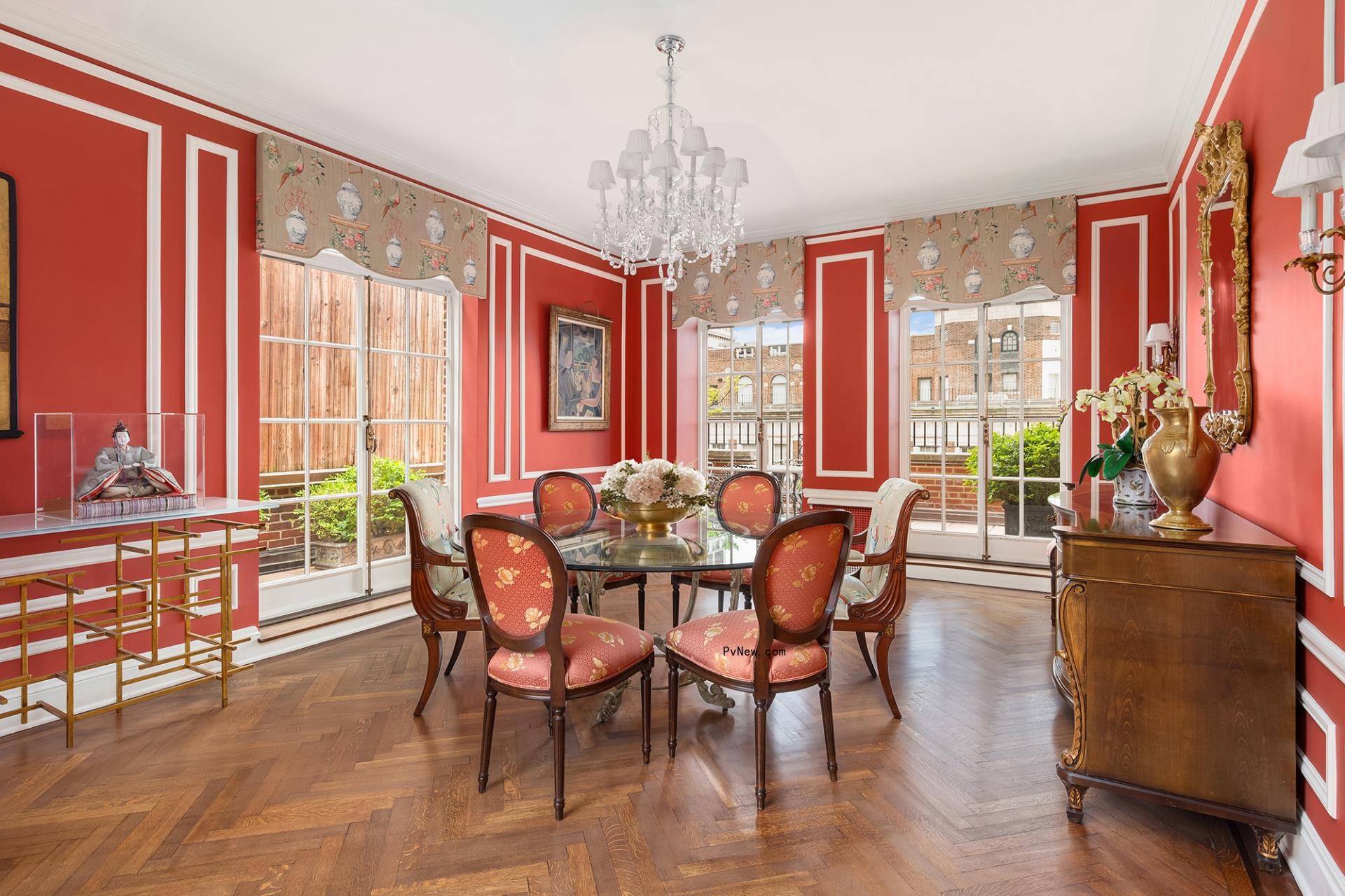 14 Sutton Place South