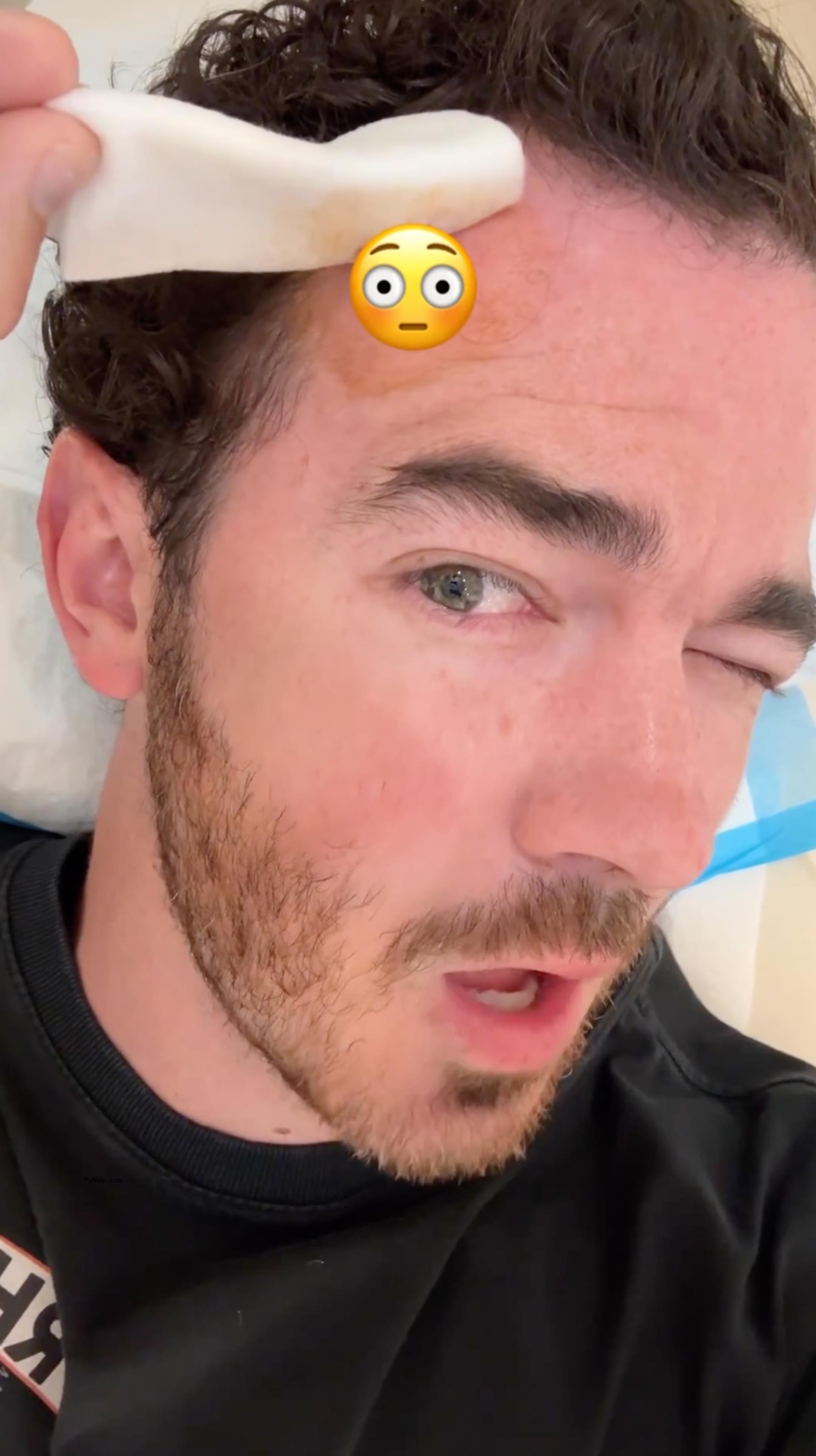 Kevin Jo<i></i>nas