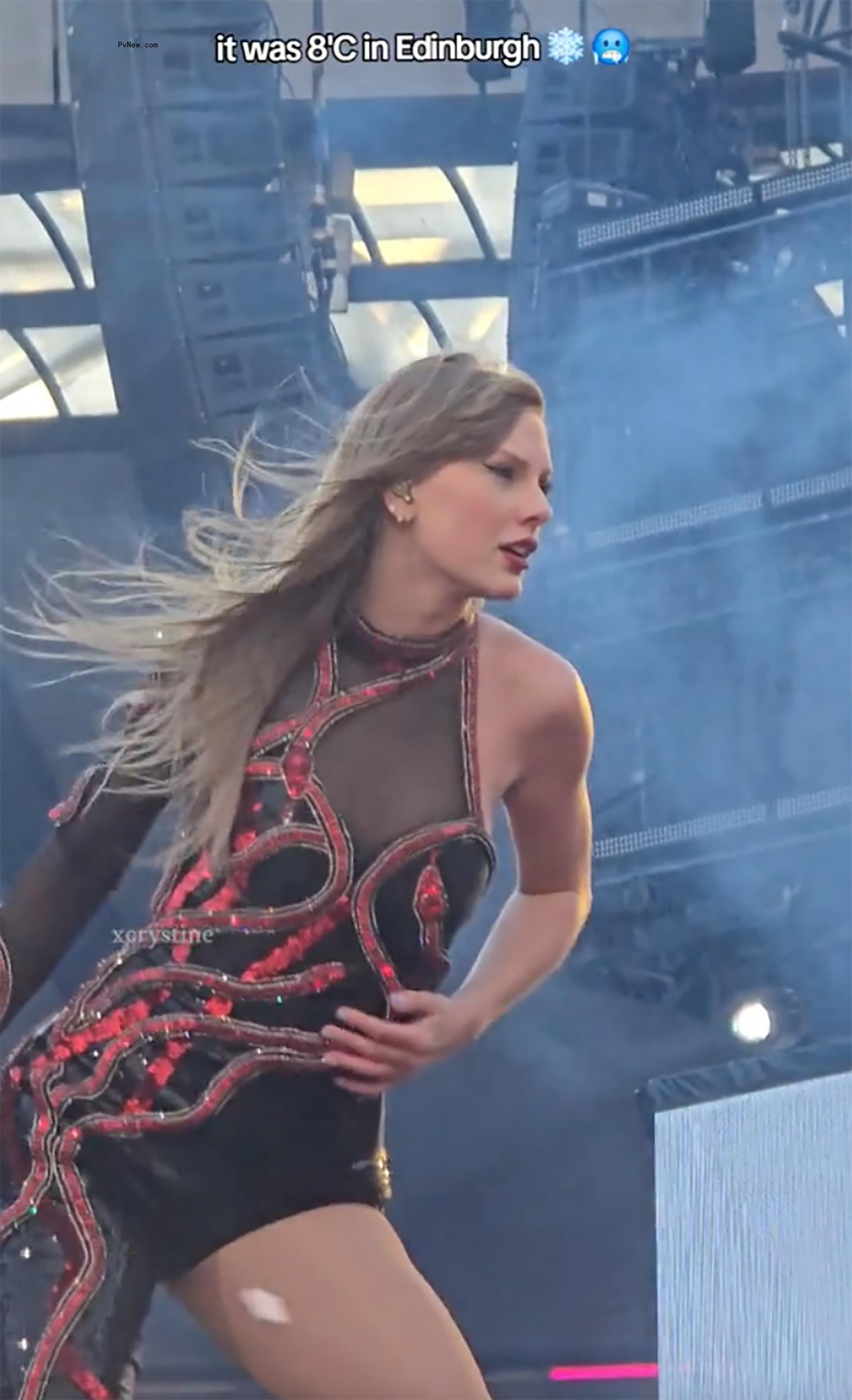 Taylor Swift wiping boogers on her outfit.