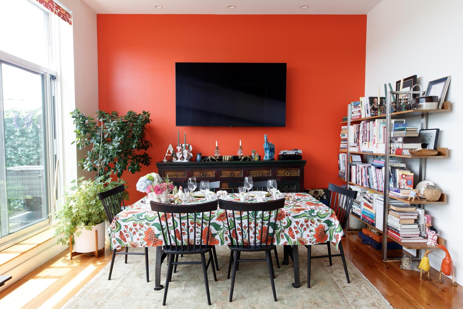 Anne Burrell's Brooklyn dining space. 