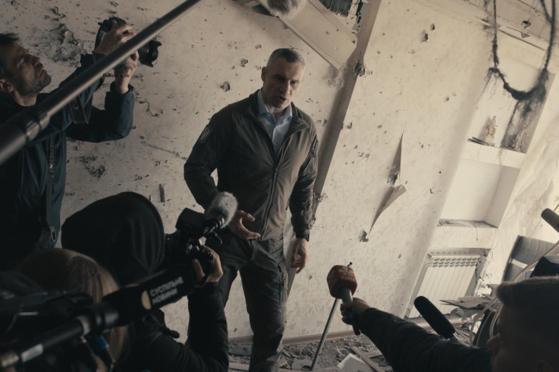 ‘Klitschko: More Than a Fight’ Director Kevin Macdo<i></i>nald on Capturing Ukraine’s Heavyweight Boxing Champion Turned Wartime Mayor — and His Beef With Zelenskyy