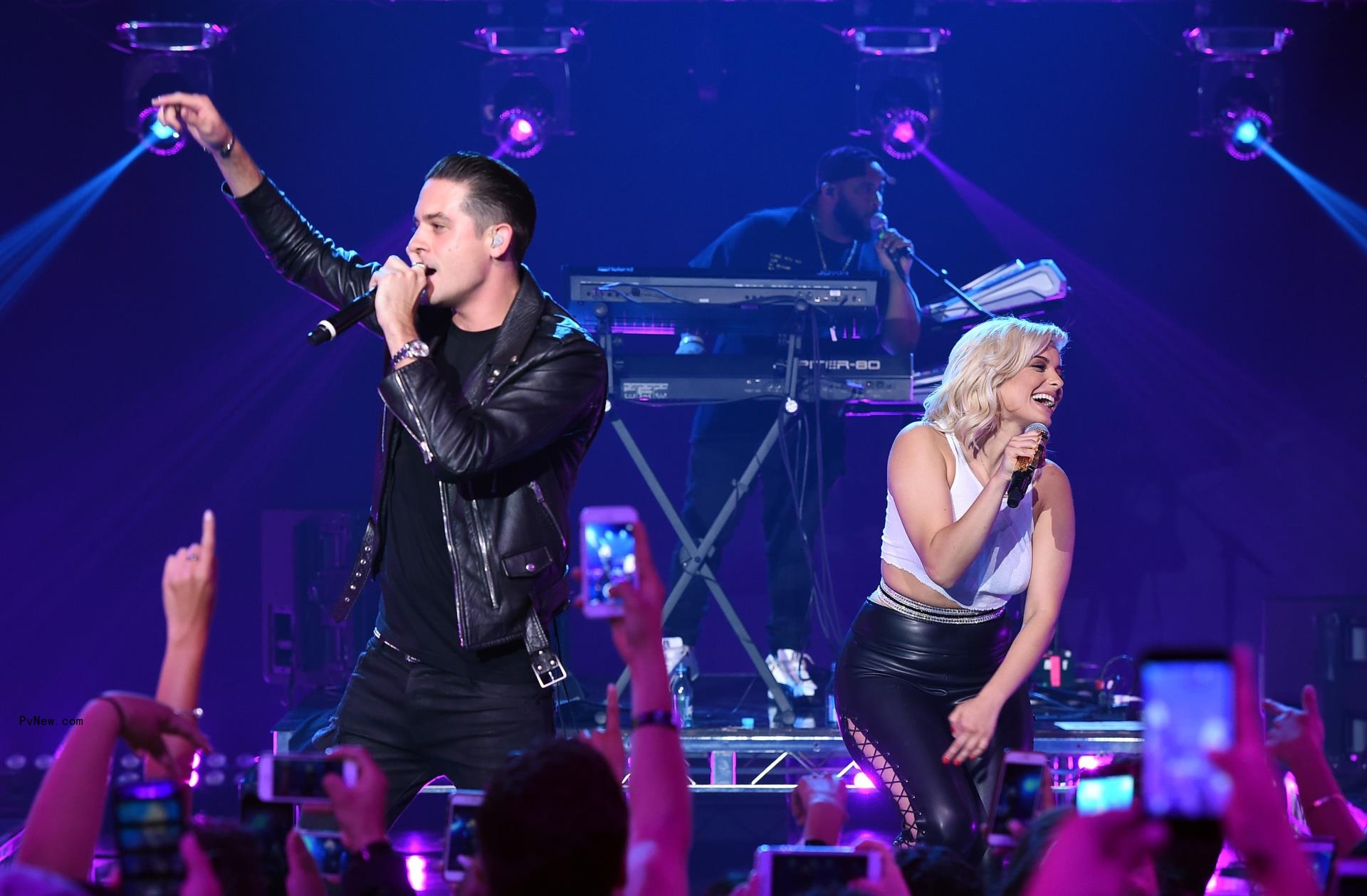 Bebe Rexha G-Eazy onstage