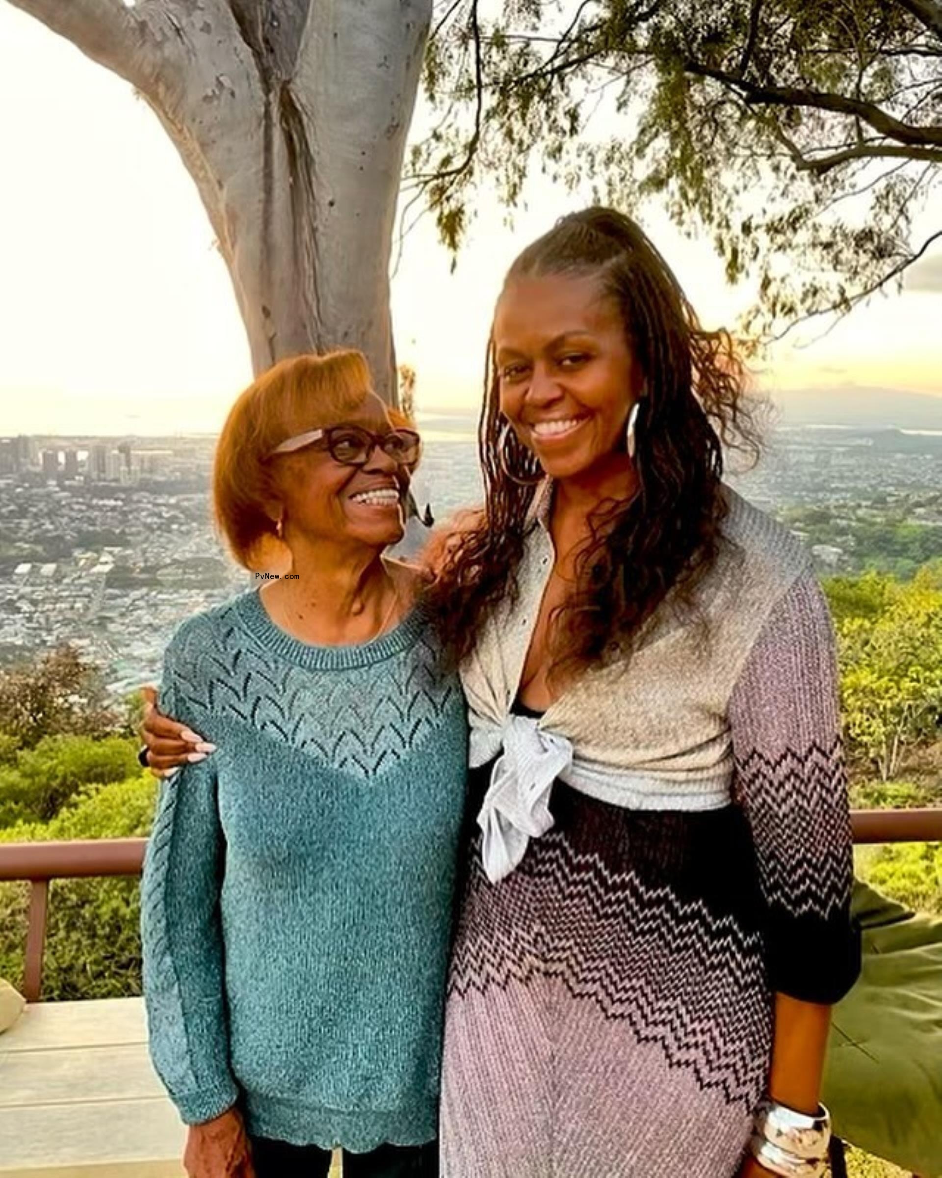 Marian Robinson and Michelle Obana