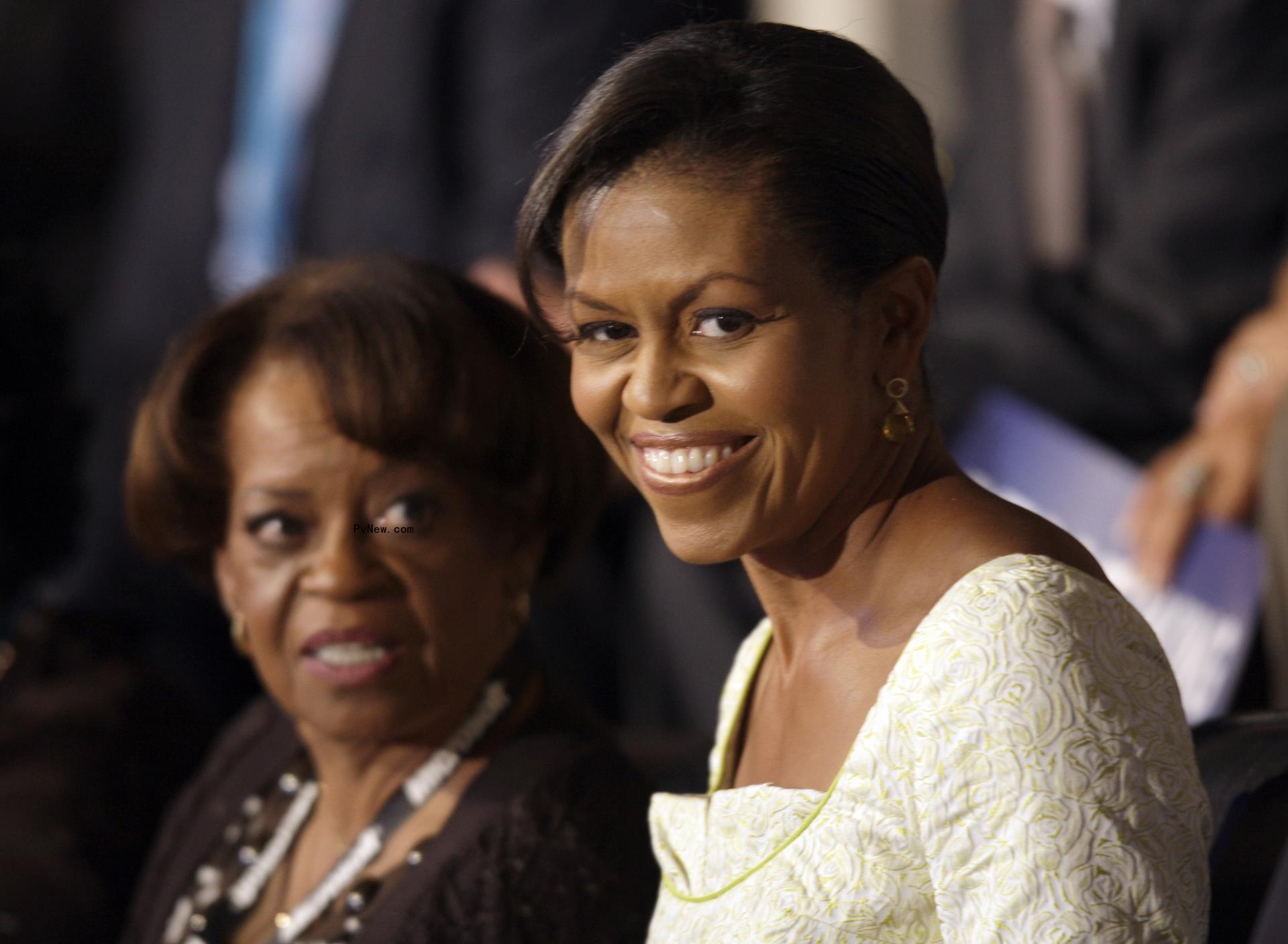Marian Robinson and Michelle Obama