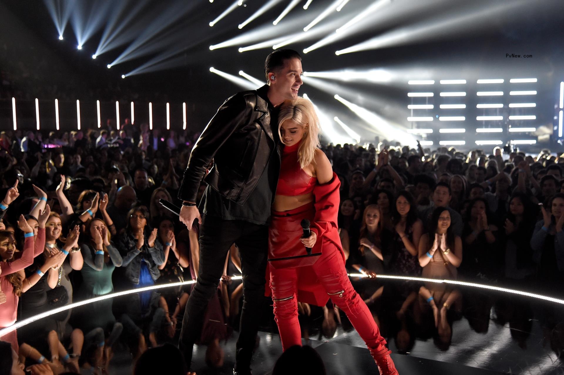 Bebe Rexha and G-Eazy on stage in 2016. 