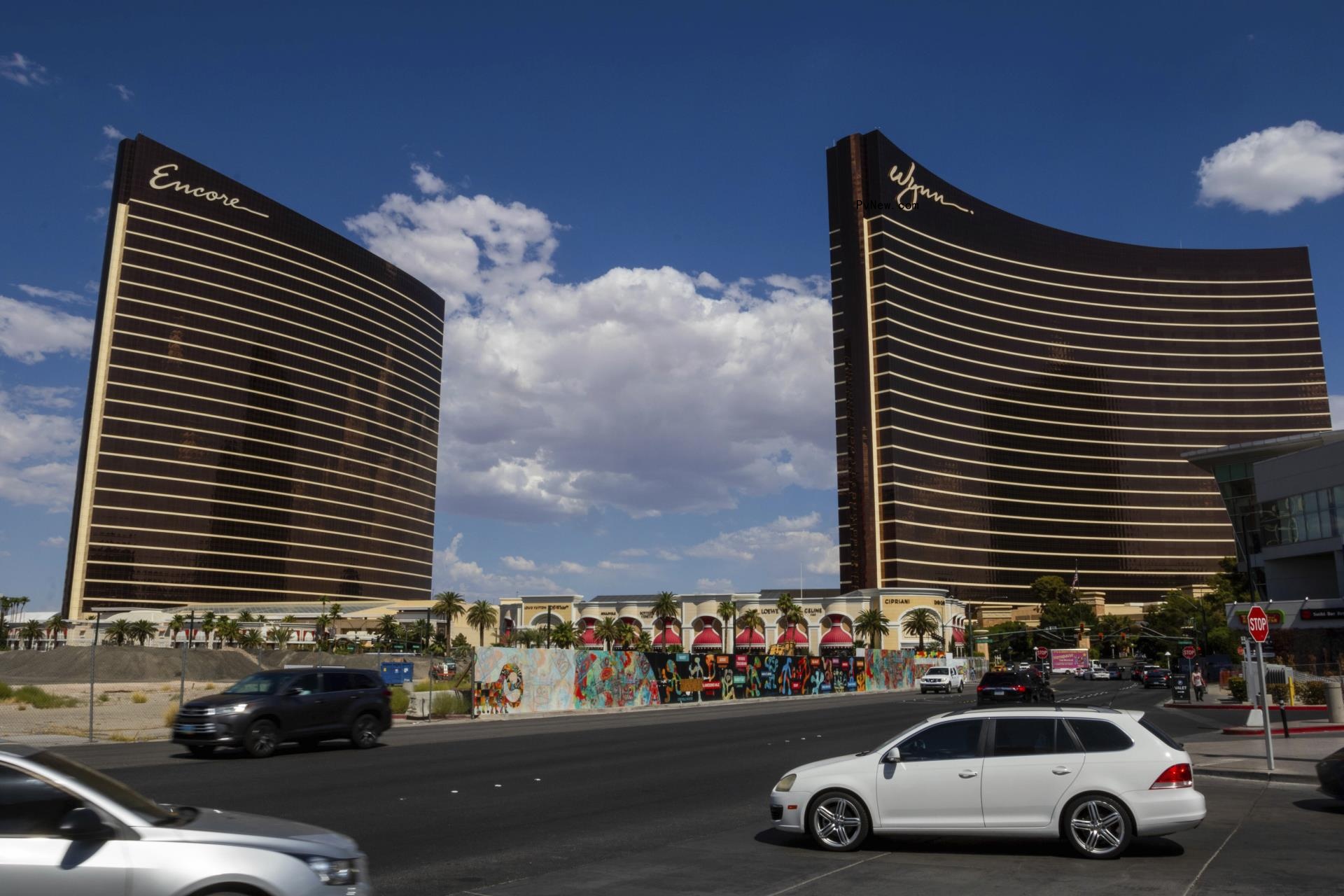 Exterior shot of Wynn Las Vegas.