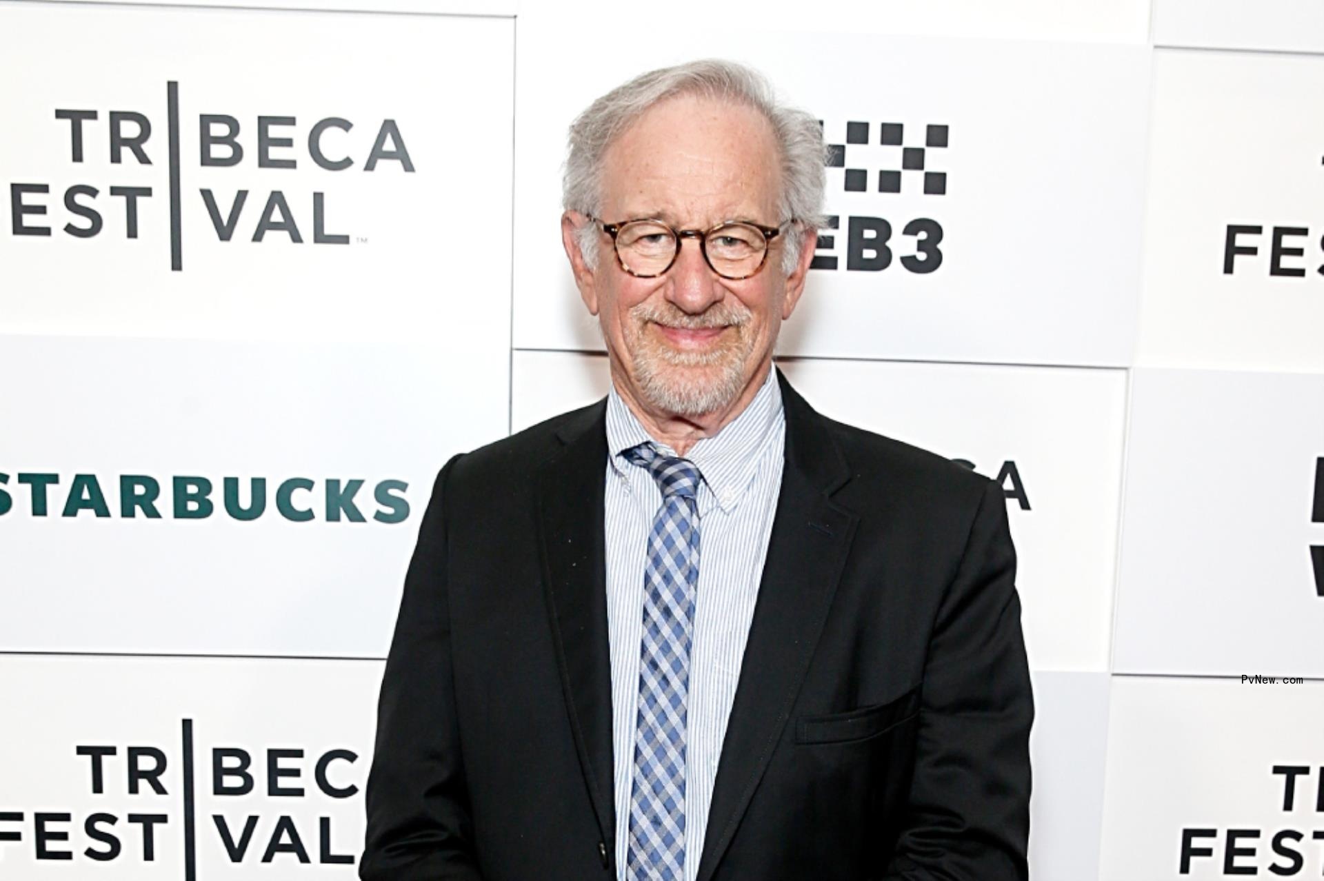 Steven Spielberg Throws Apple Watch at ‘Sugarland Express’ 50th Anniversary and Remembers Finding ‘Jaws’ s<i></i>cript ‘Sitting Out’ in Producer’s Office