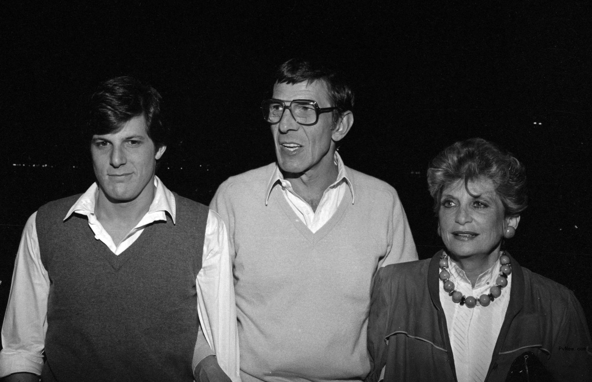 Leo<i></i>nard Nimoy with wife Sandra and son Adam Circa 1980's.