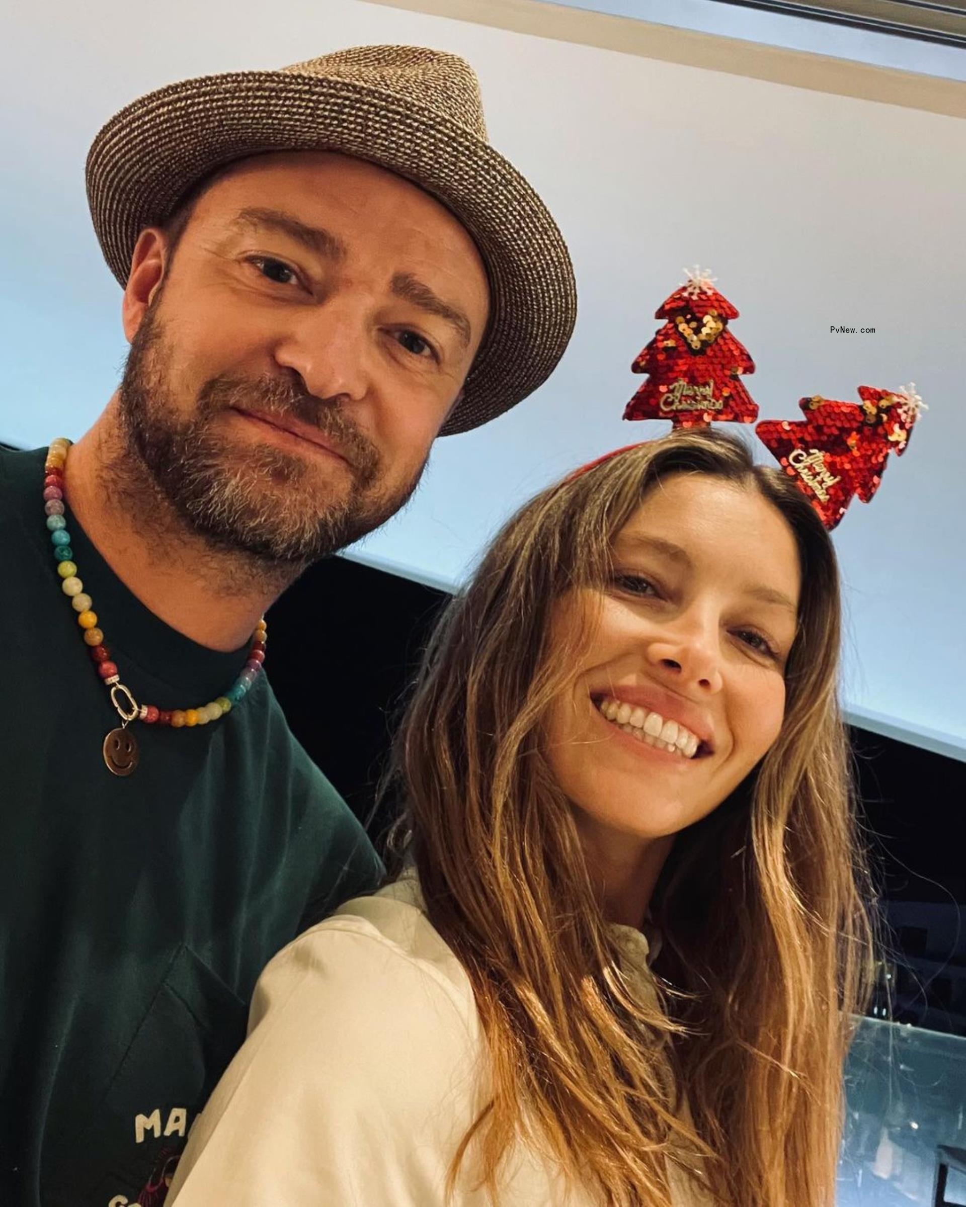 A selfie of Justin Timberlake and Jessica Biel.