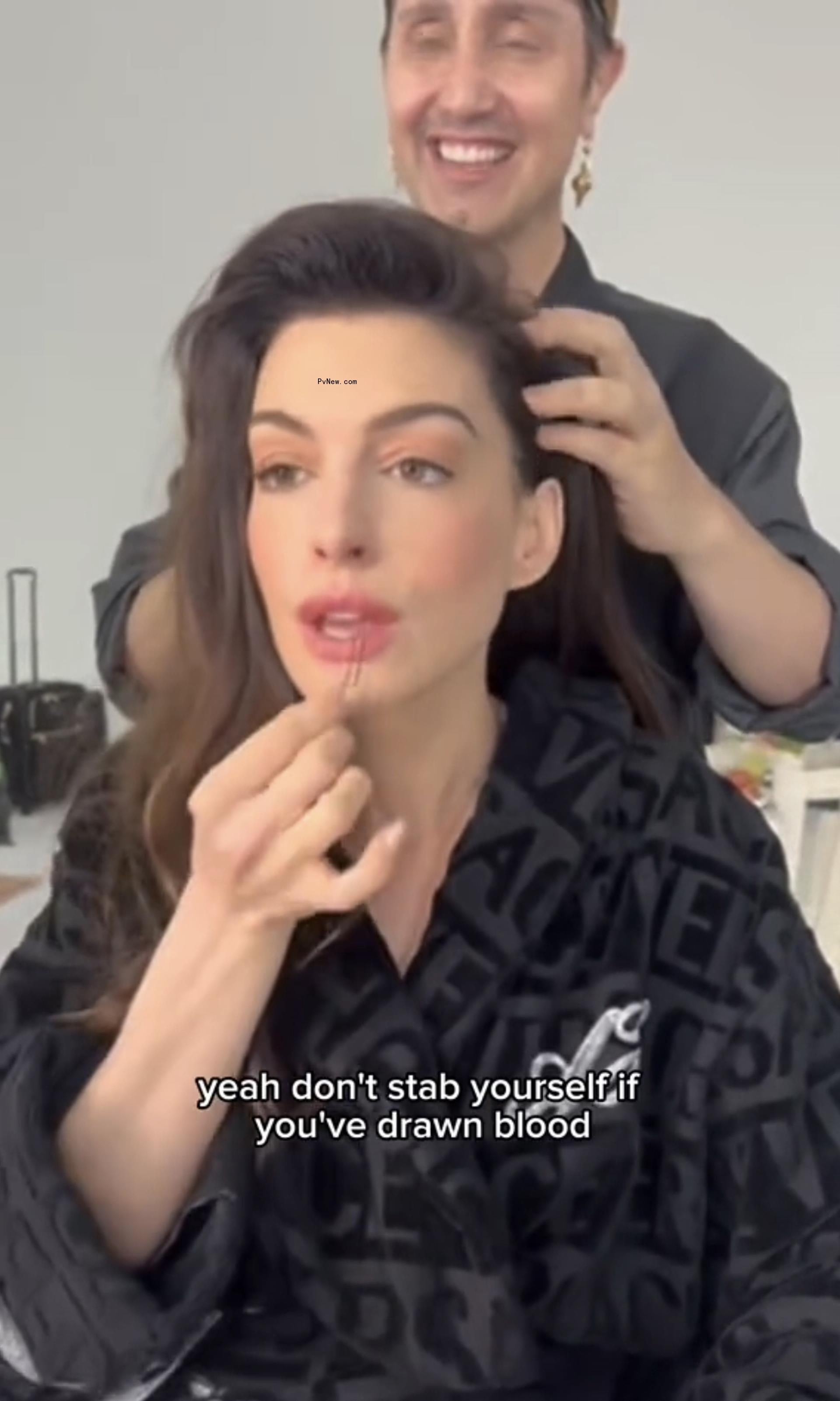 Anne Hathaway 